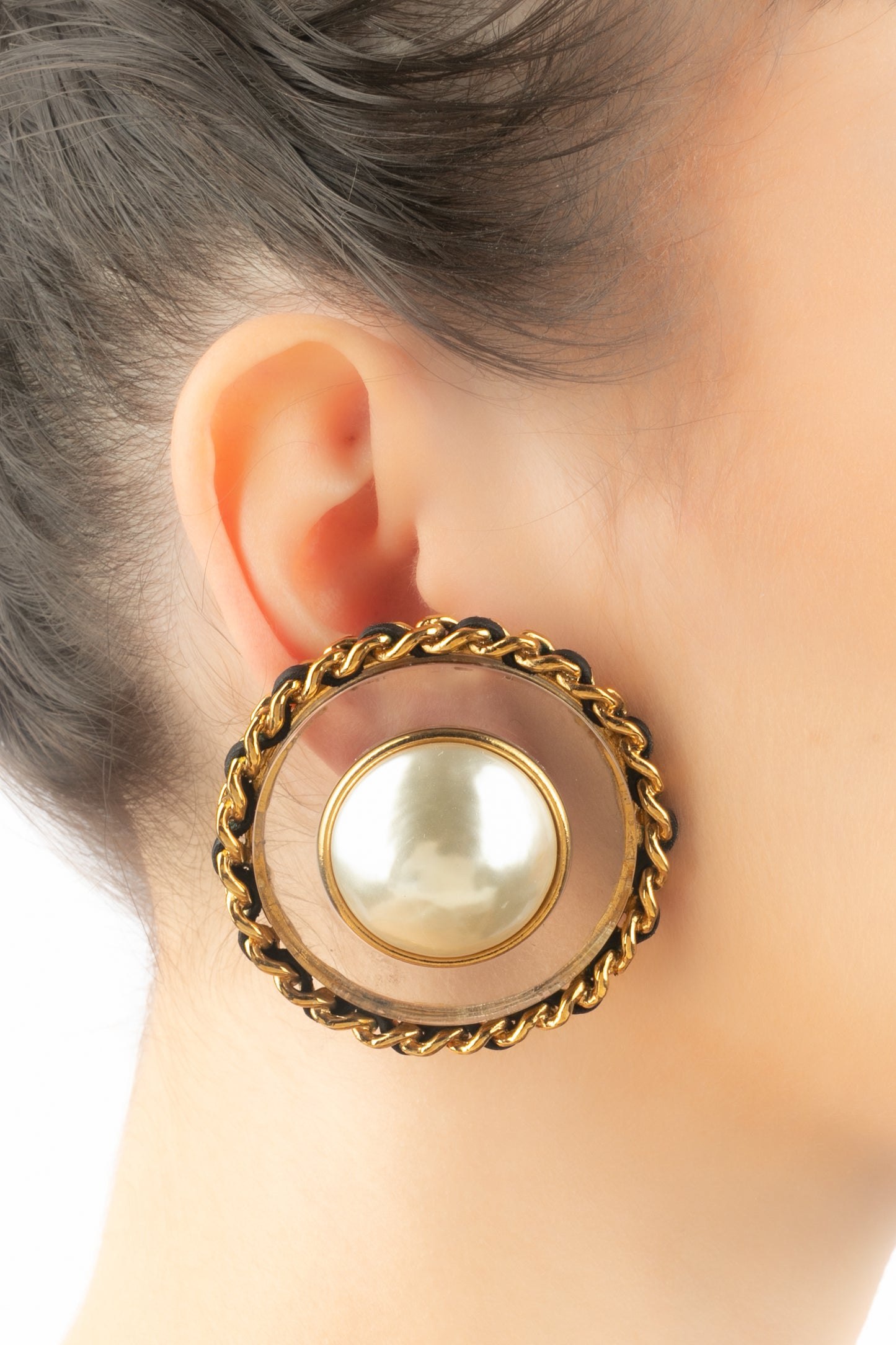 Boucles d'oreilles baroques Chanel 1990's