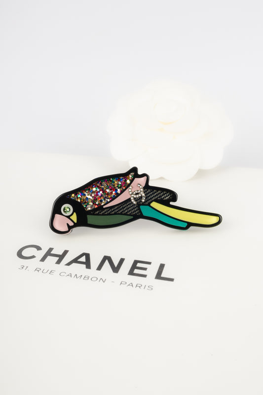Broche perroquet Chanel