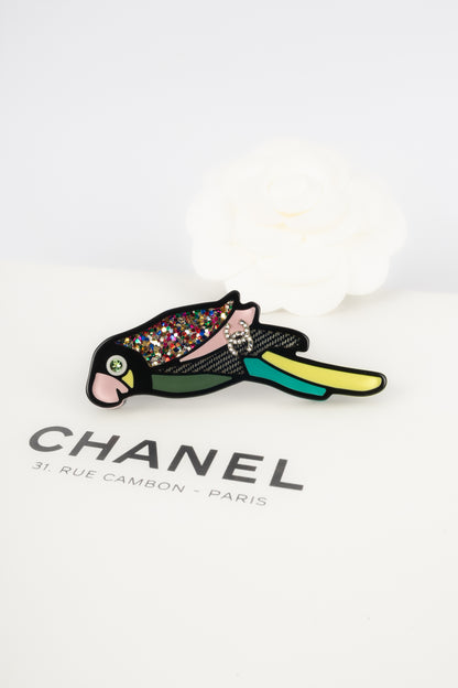 Broche perroquet Chanel