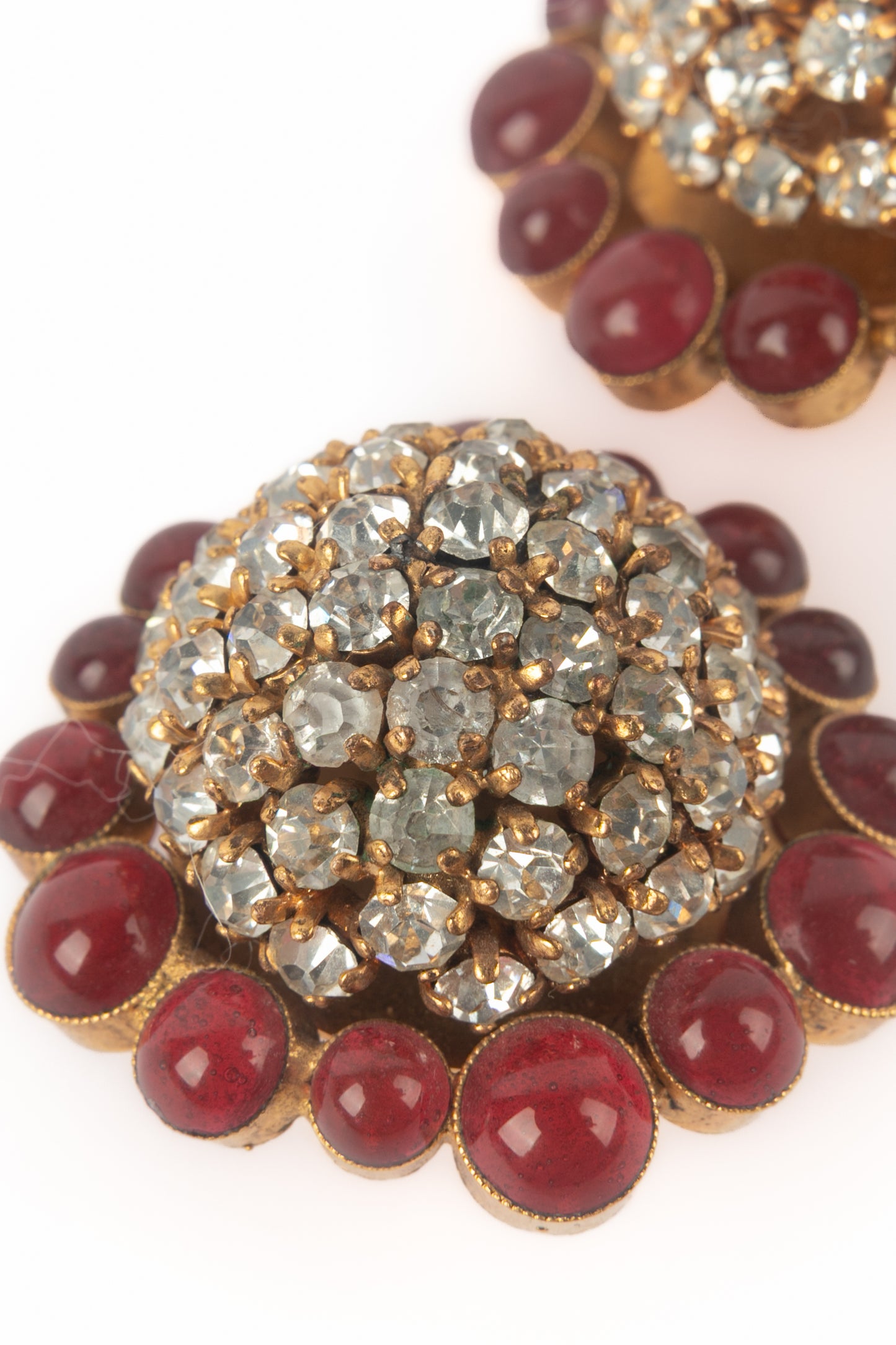 Boucles d'oreilles en pâte de verre Chanel