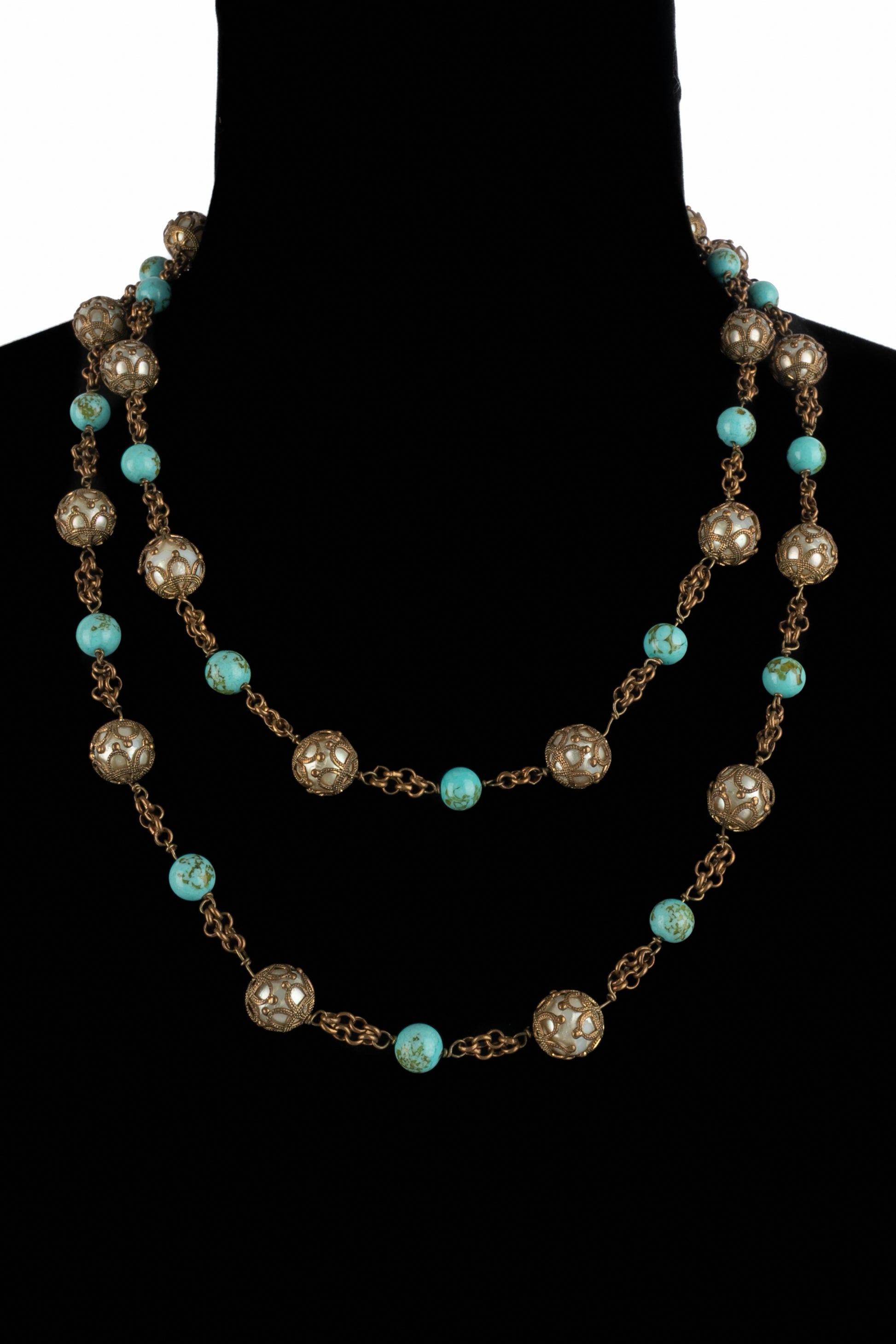 Collier sautoir Chanel époque Coco