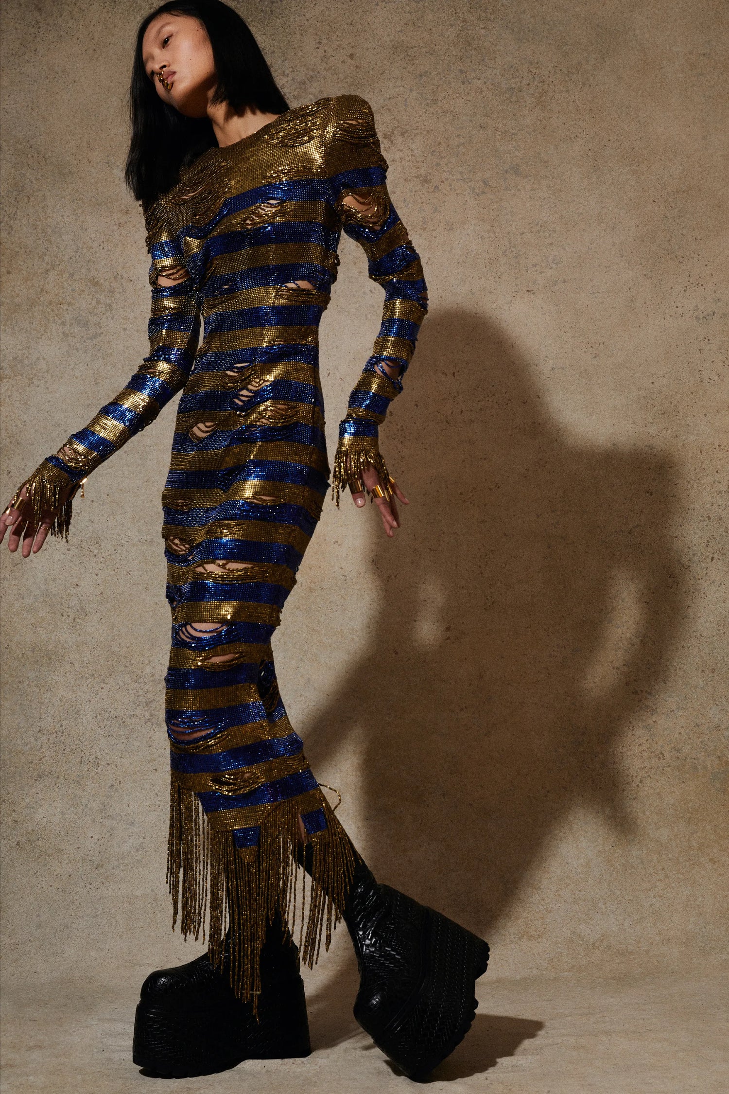 Robe "Egyptienne" Balmain Resort 2023