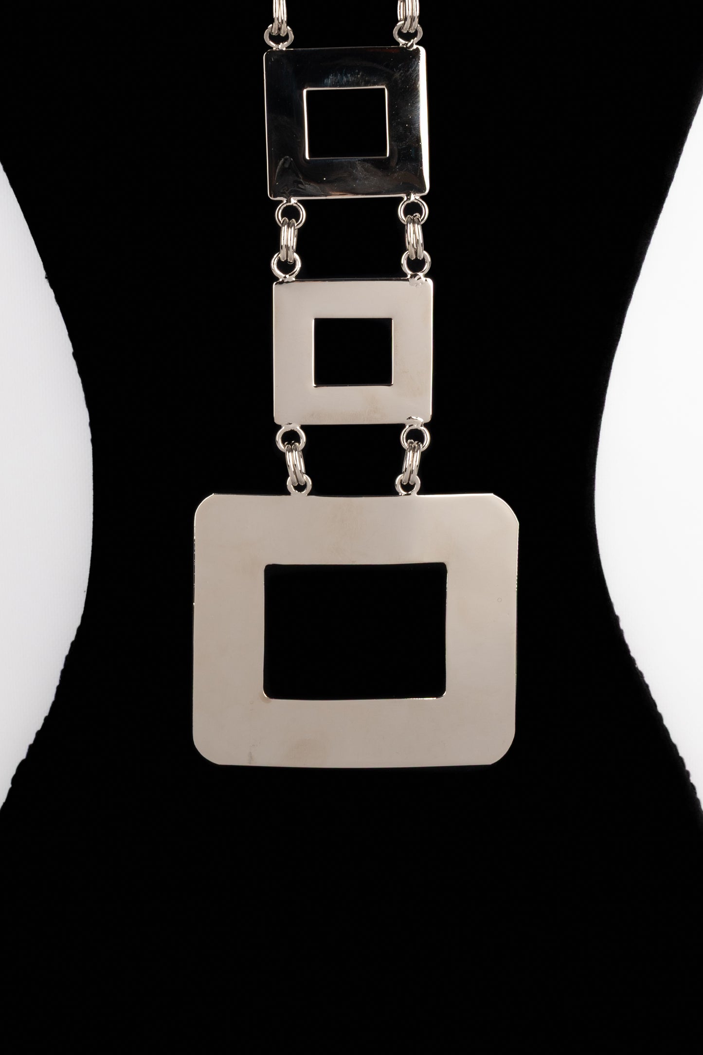 Collier argenté Pierre Cardin
