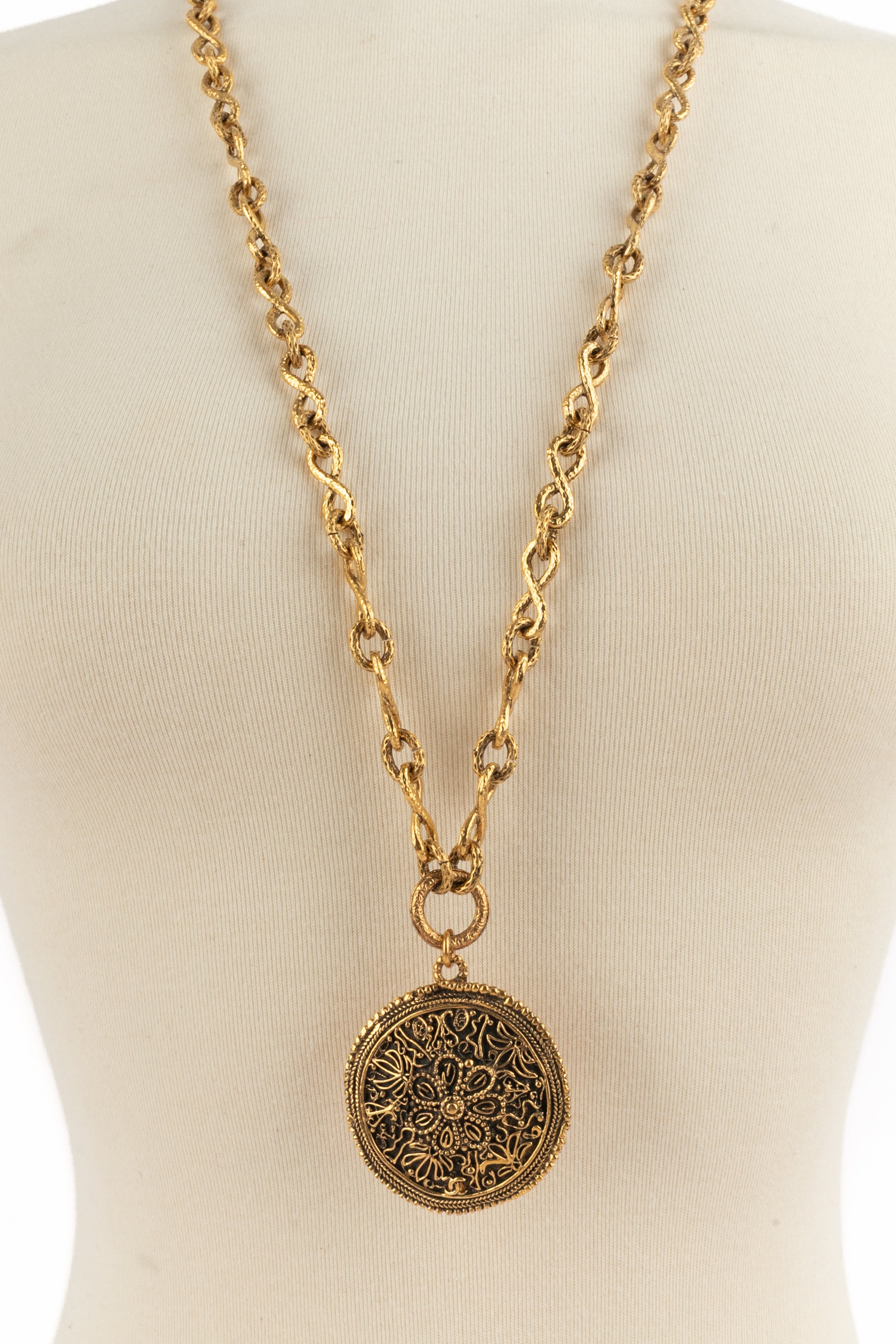 Collier pendentif Chanel