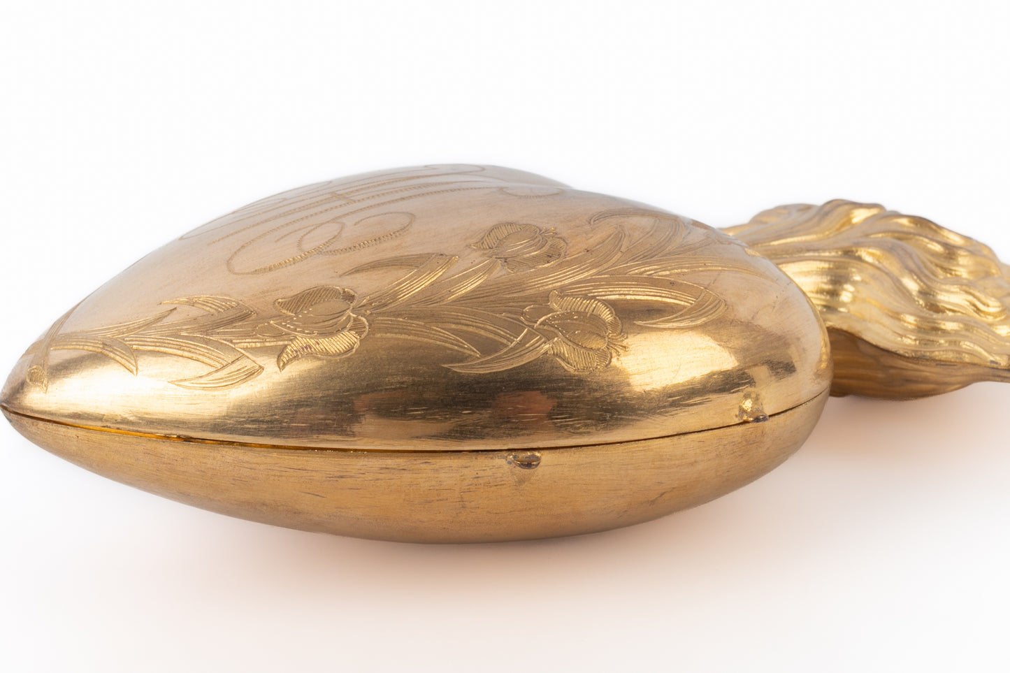 Ex-voto coeur en métal doré 