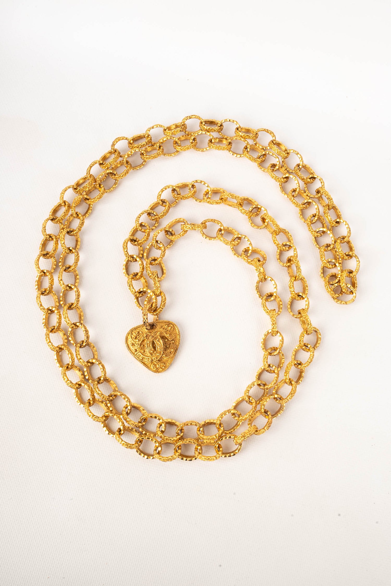 Collier coeur Chanel