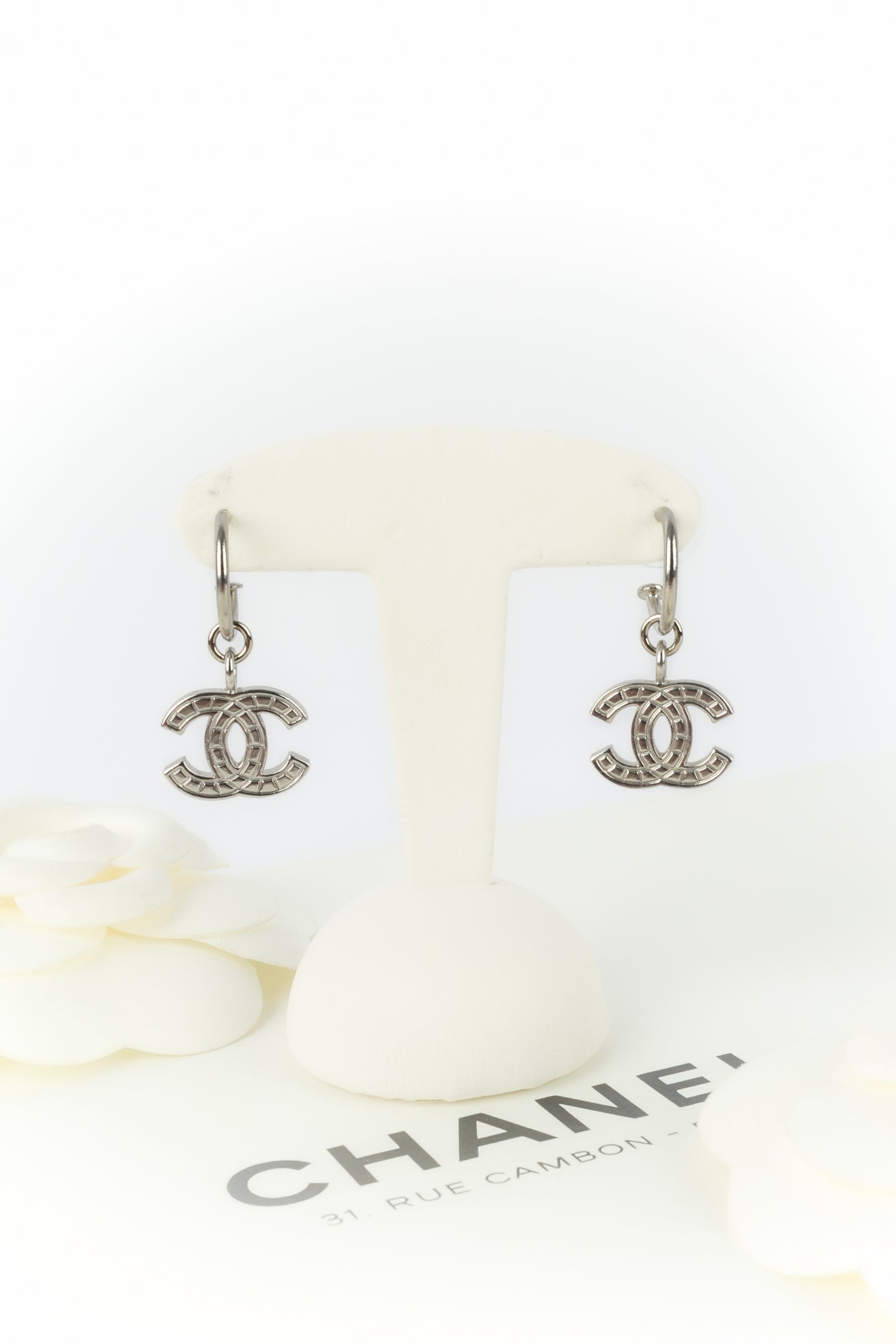 Boucles d'oreilles cc Chanel