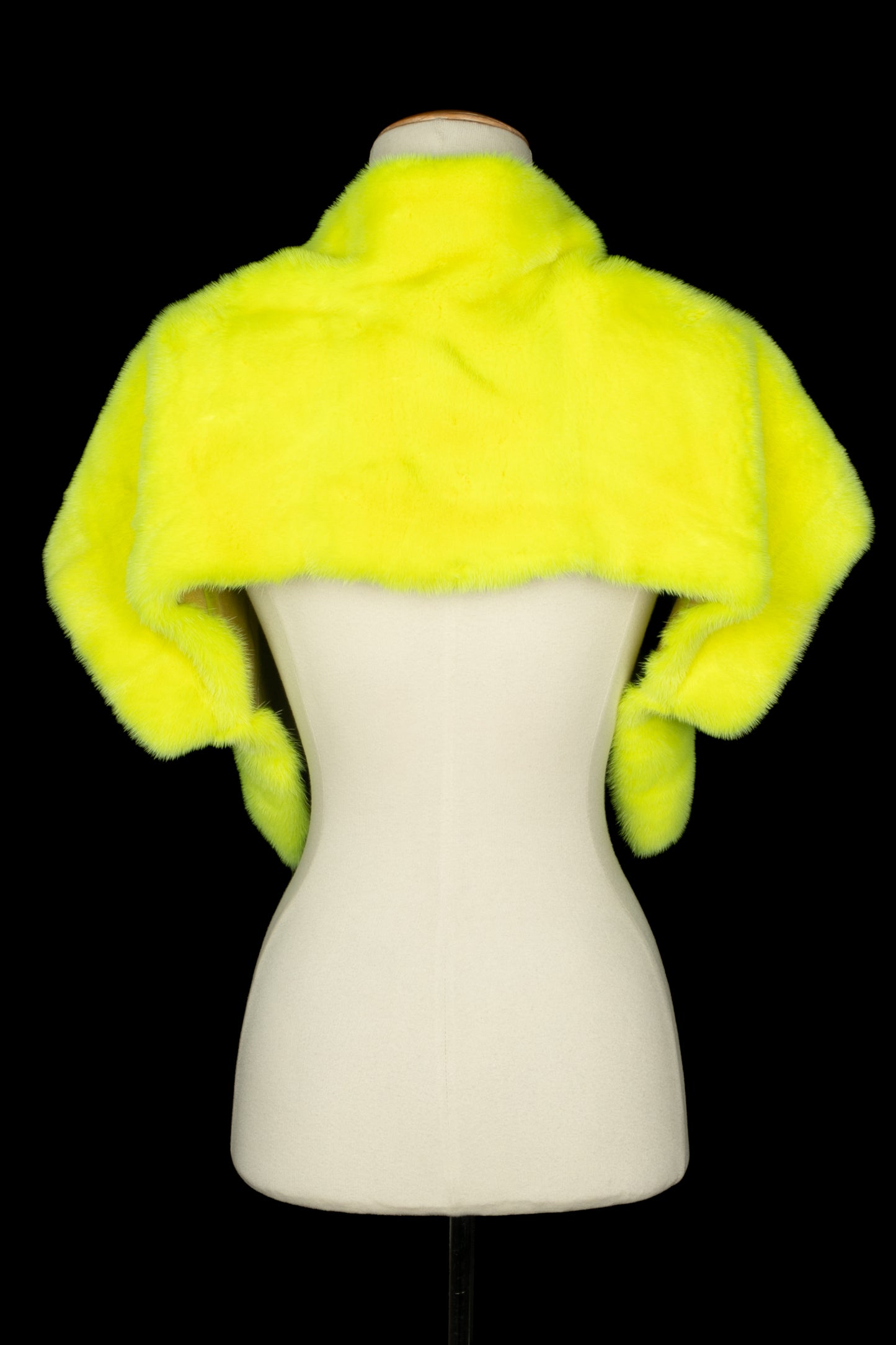 Boléro en fourrure Valentino 