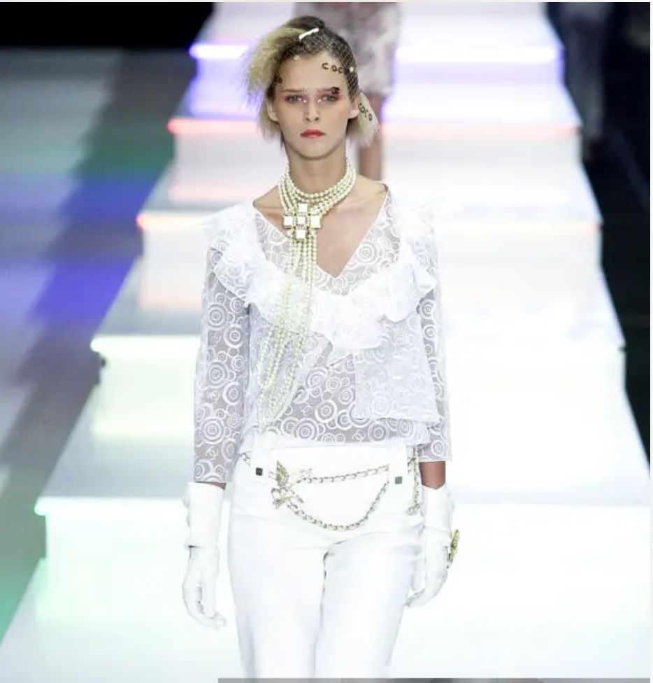 Ceinture "aigle" Chanel Printemps 2001