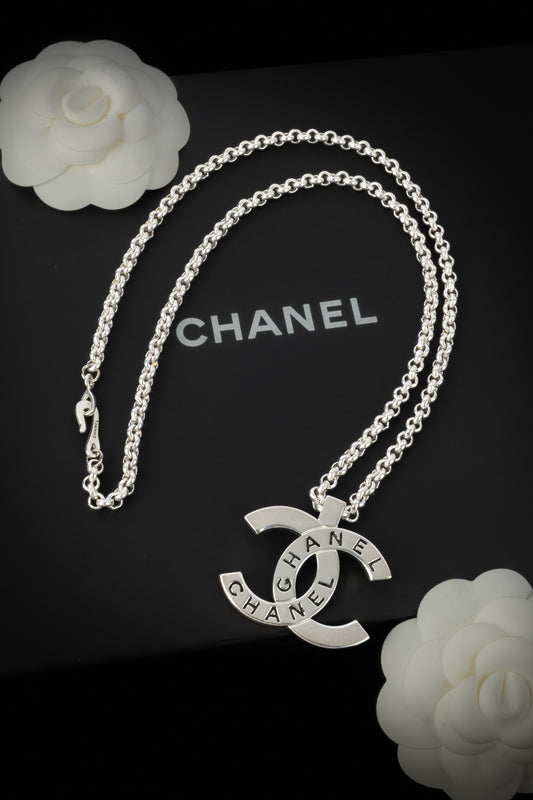 Collier cc Chanel Printemps 1998