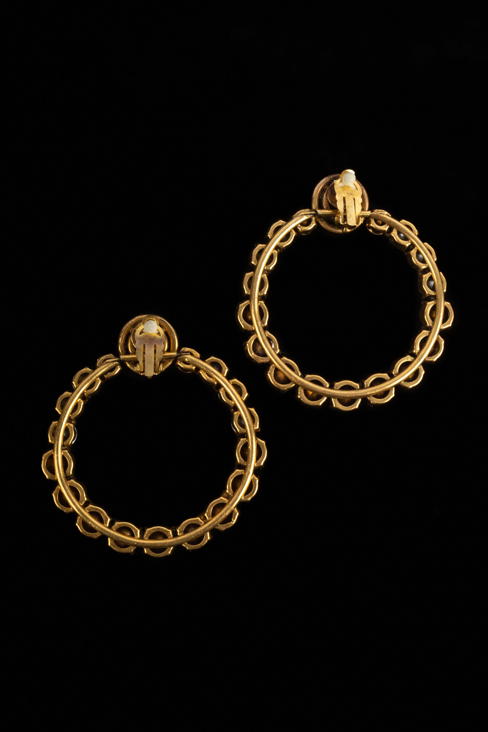 Boucles d'oreilles créoles Chanel