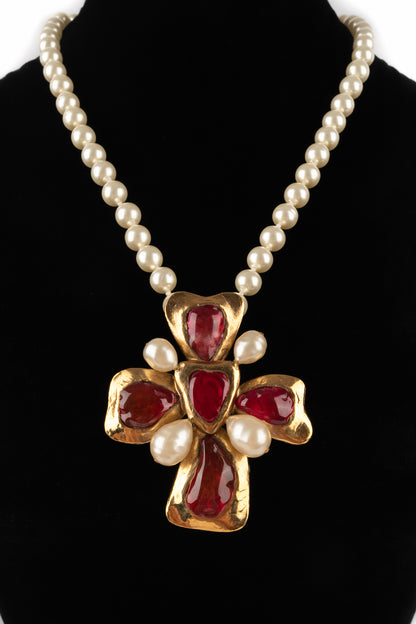 Collier croix Chanel