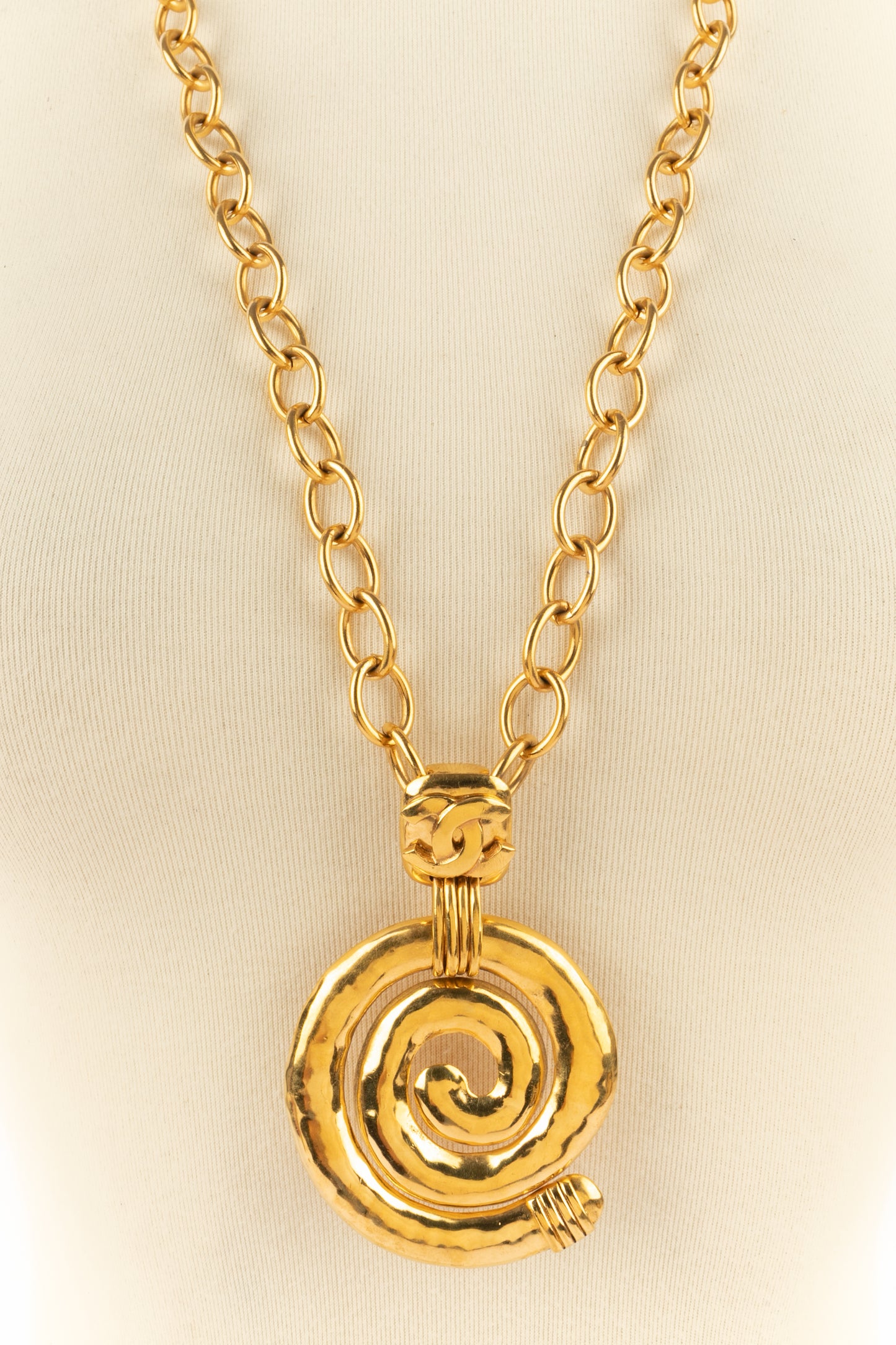 Collier pendentif Chanel 1995