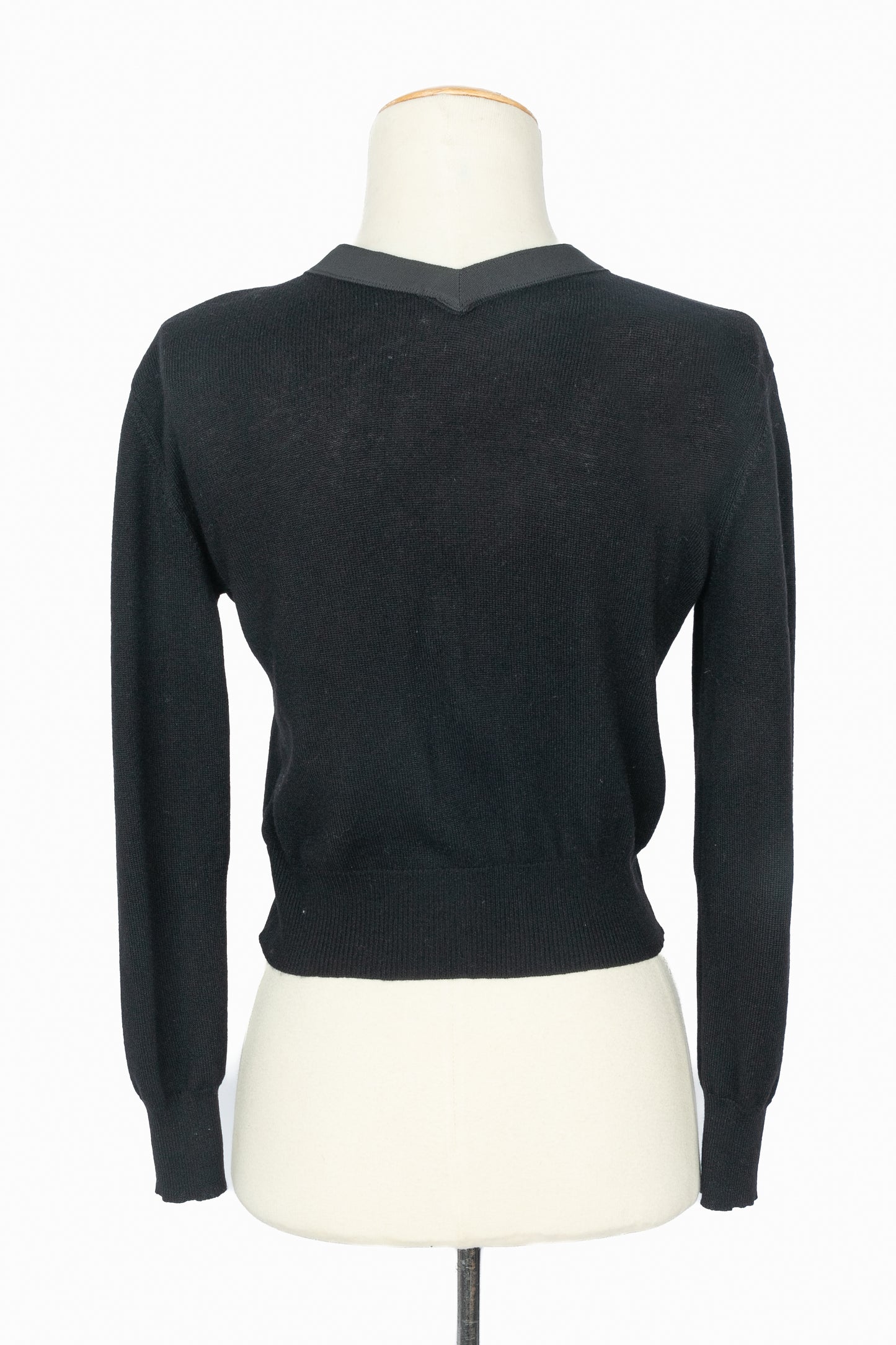 Cardigan noir Chanel