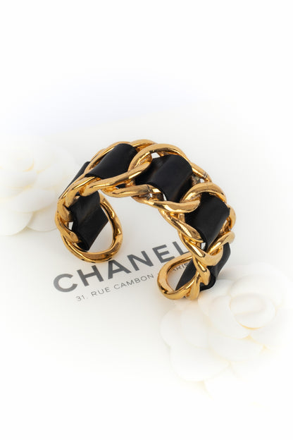 Bracelet en cuir Chanel 