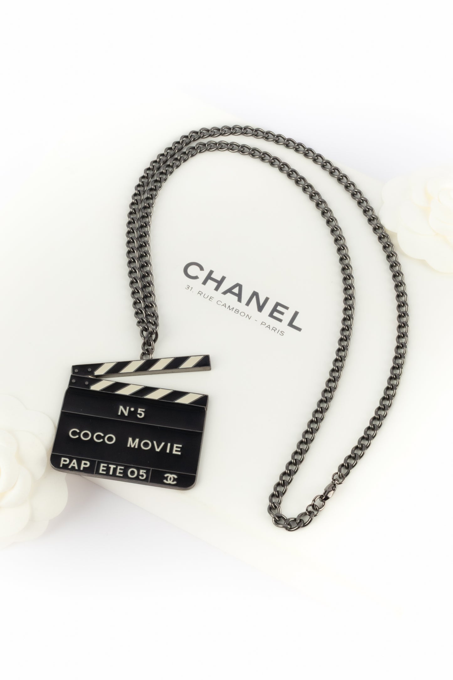 Collier "clap" Chanel 2005