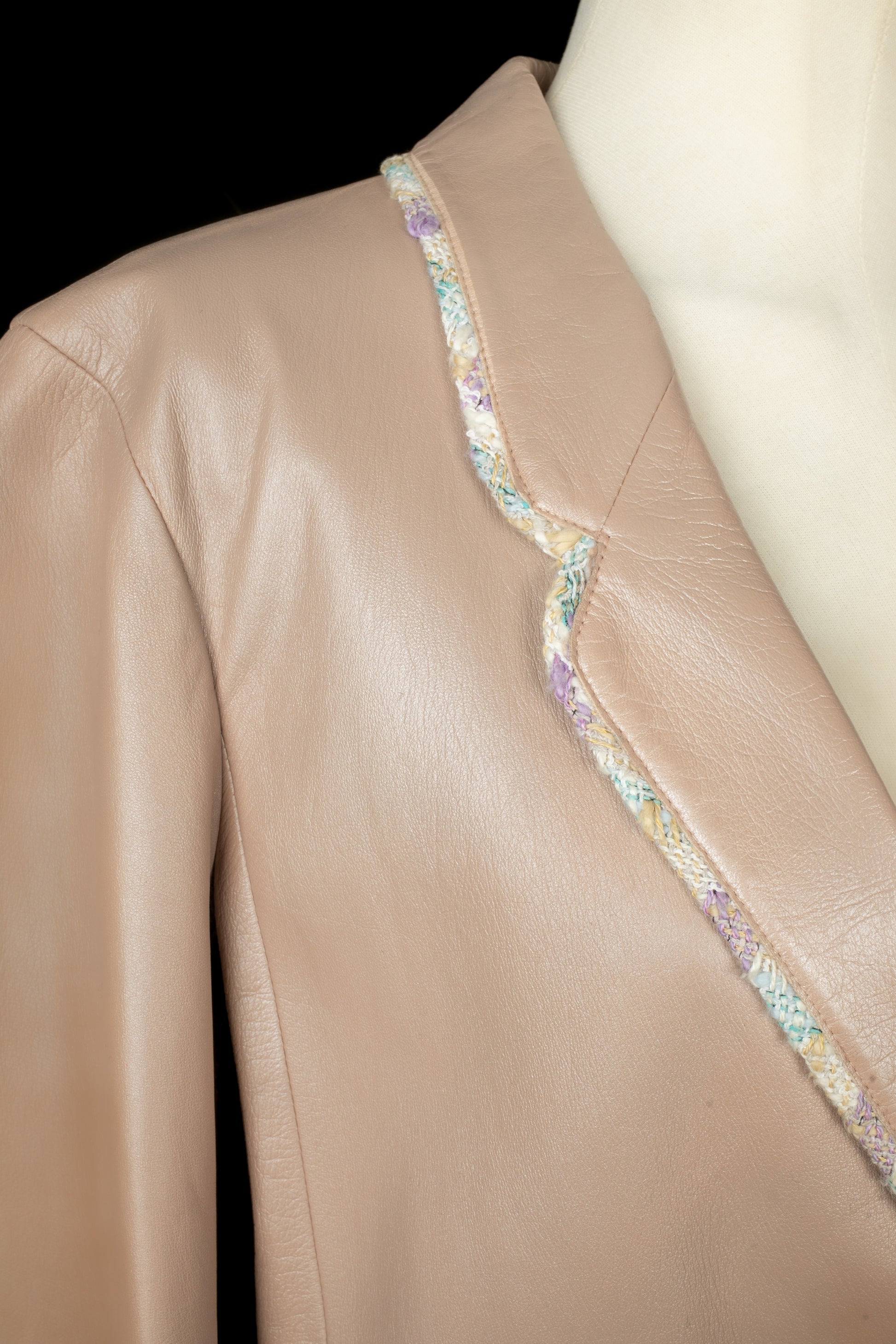 Veste en cuir Chanel Printemps 2005