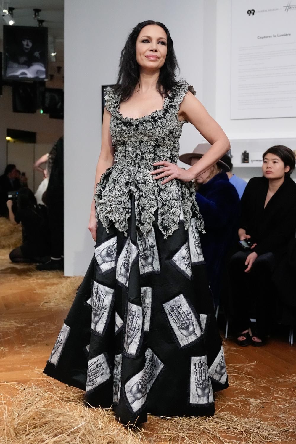 Jupe "Le chant des Guérisseuses" Franck Sorbier Haute Couture Eté 2024