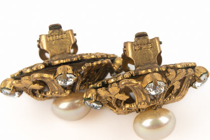 Boucles d'oreilles baroques Chanel
