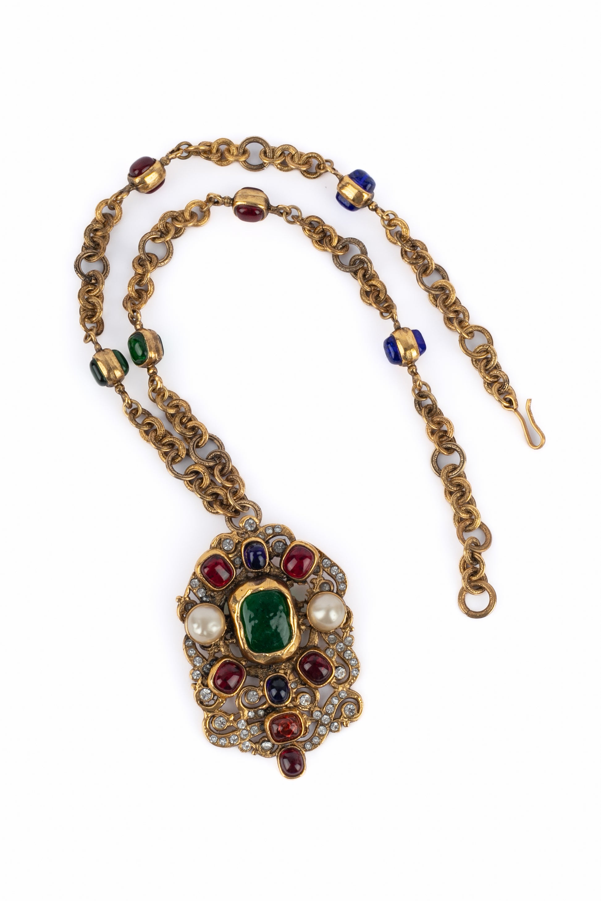Collier pendentif byzantin Chanel 1984