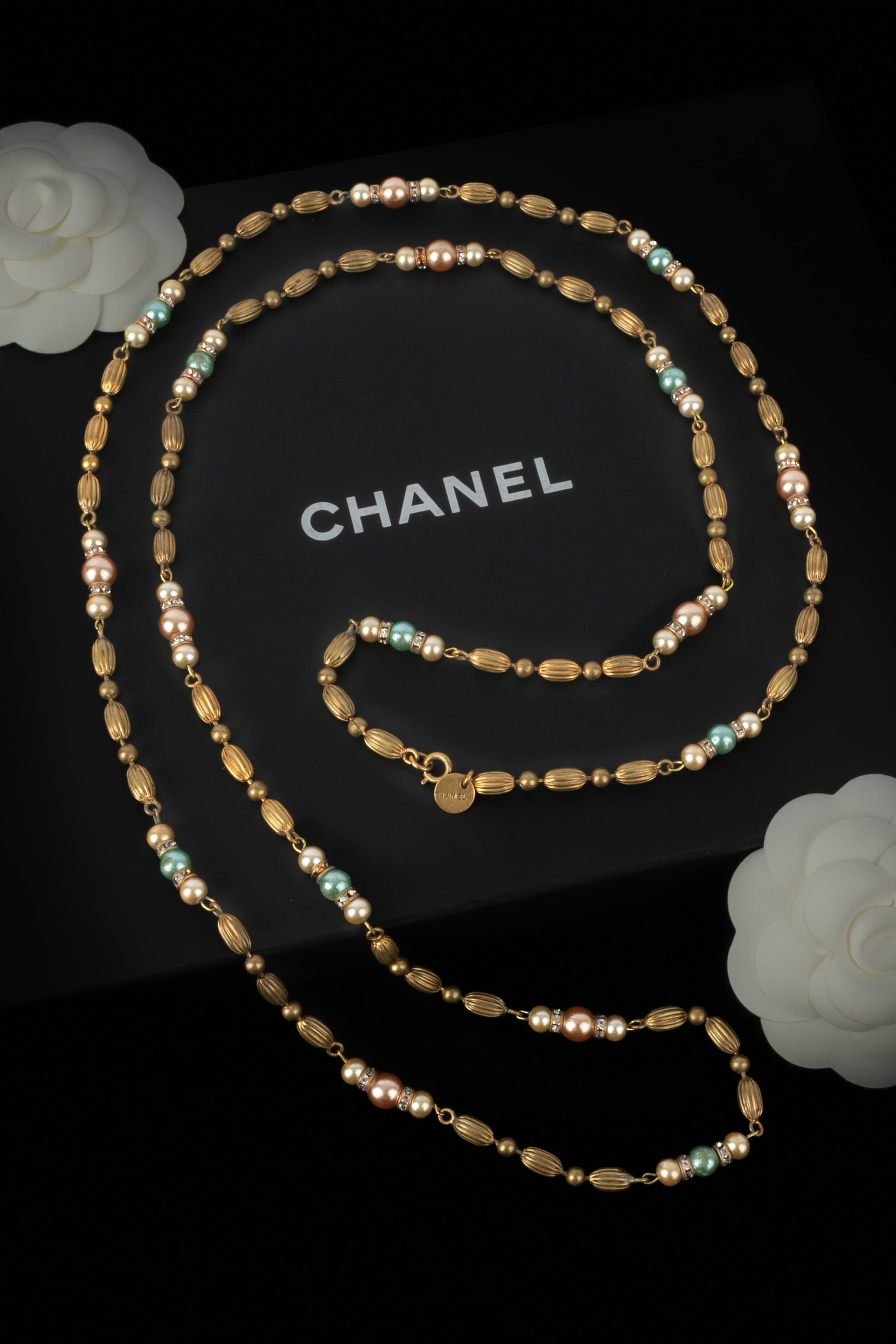 Collier de perles Chanel 1960's
