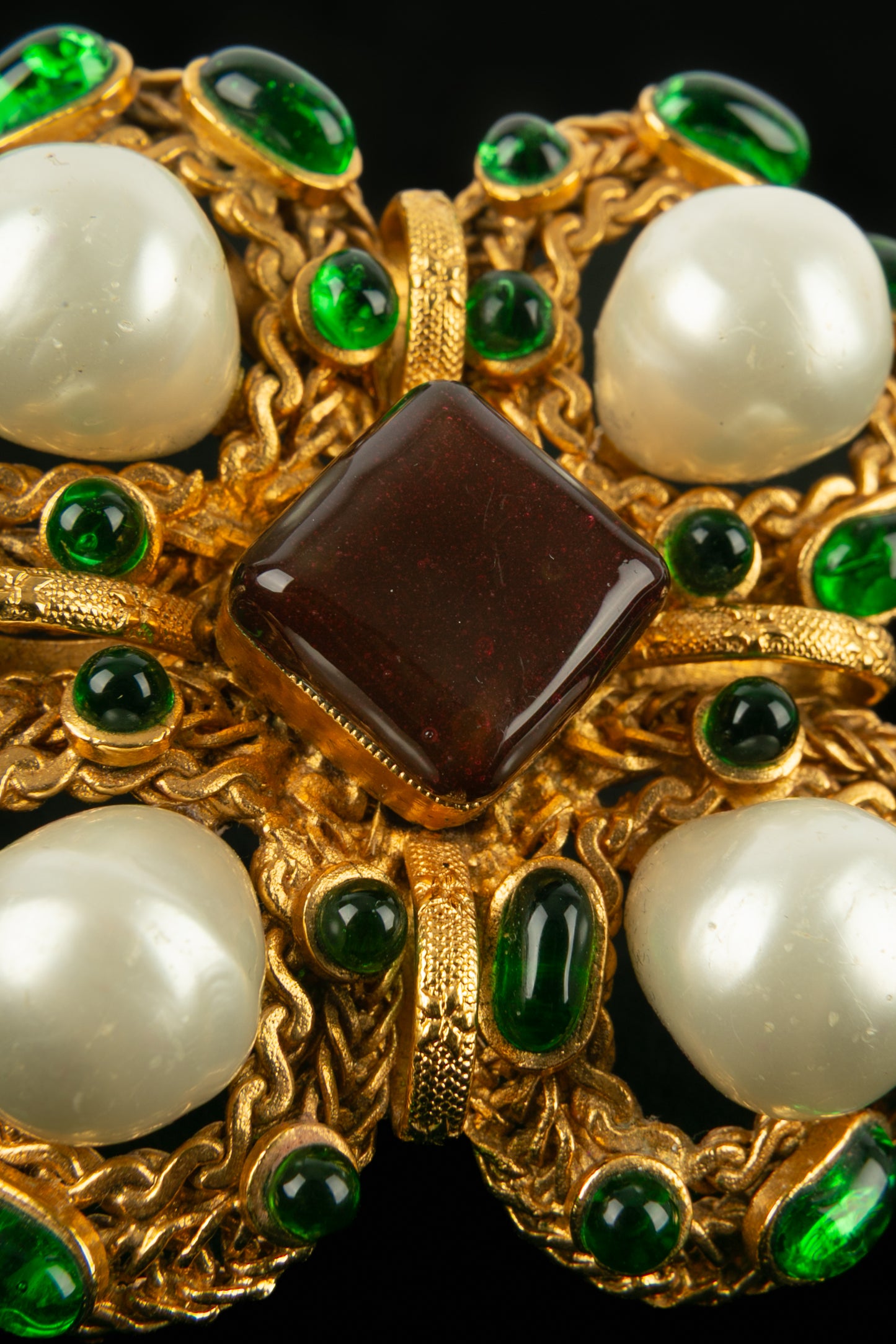 Collier croix Chanel 1994