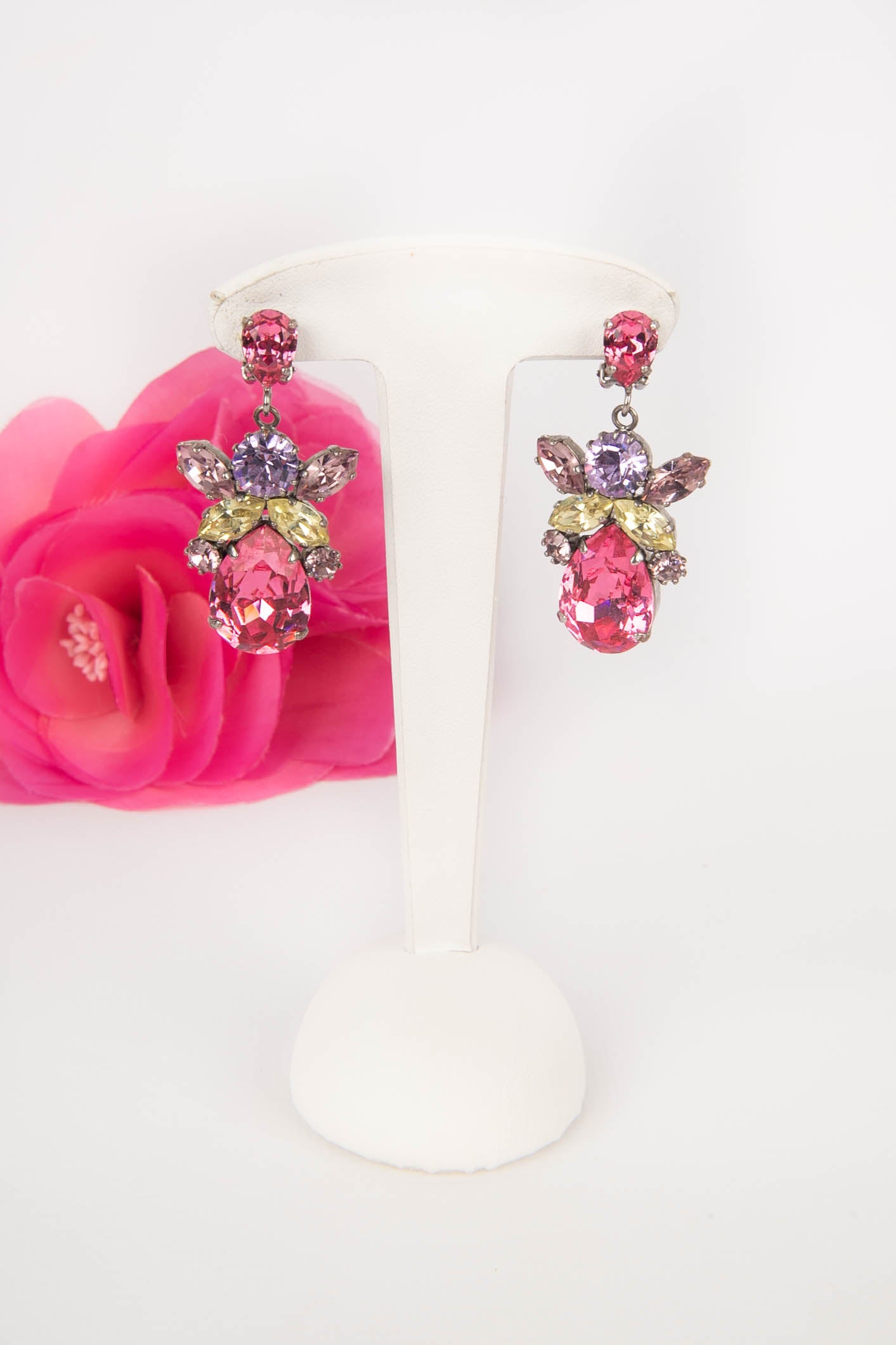 Boucles d'oreilles strassées Dior