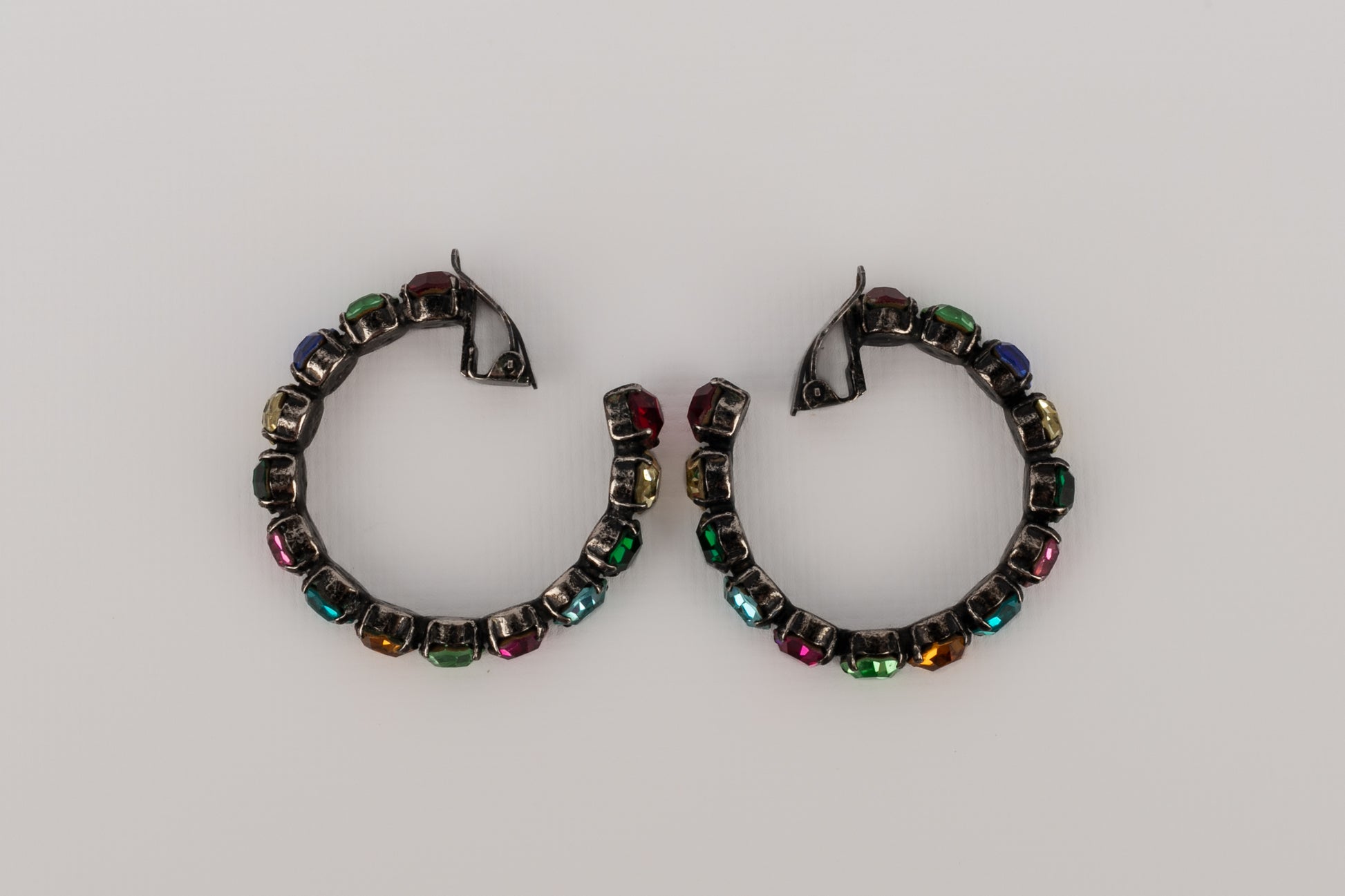 Boucles d'oreilles strassées 1980's