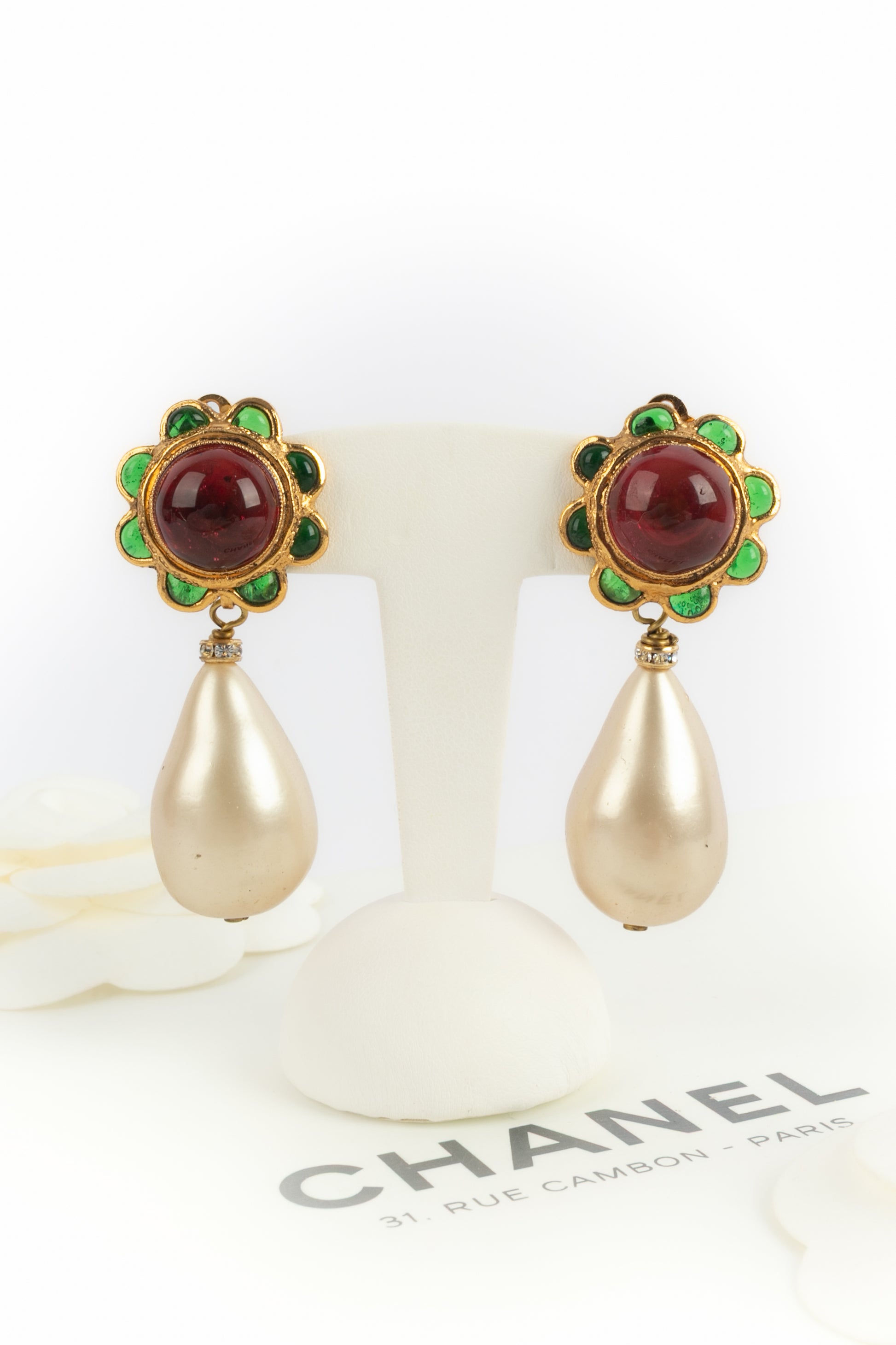 Boucles d'oreilles Chanel 1980's
