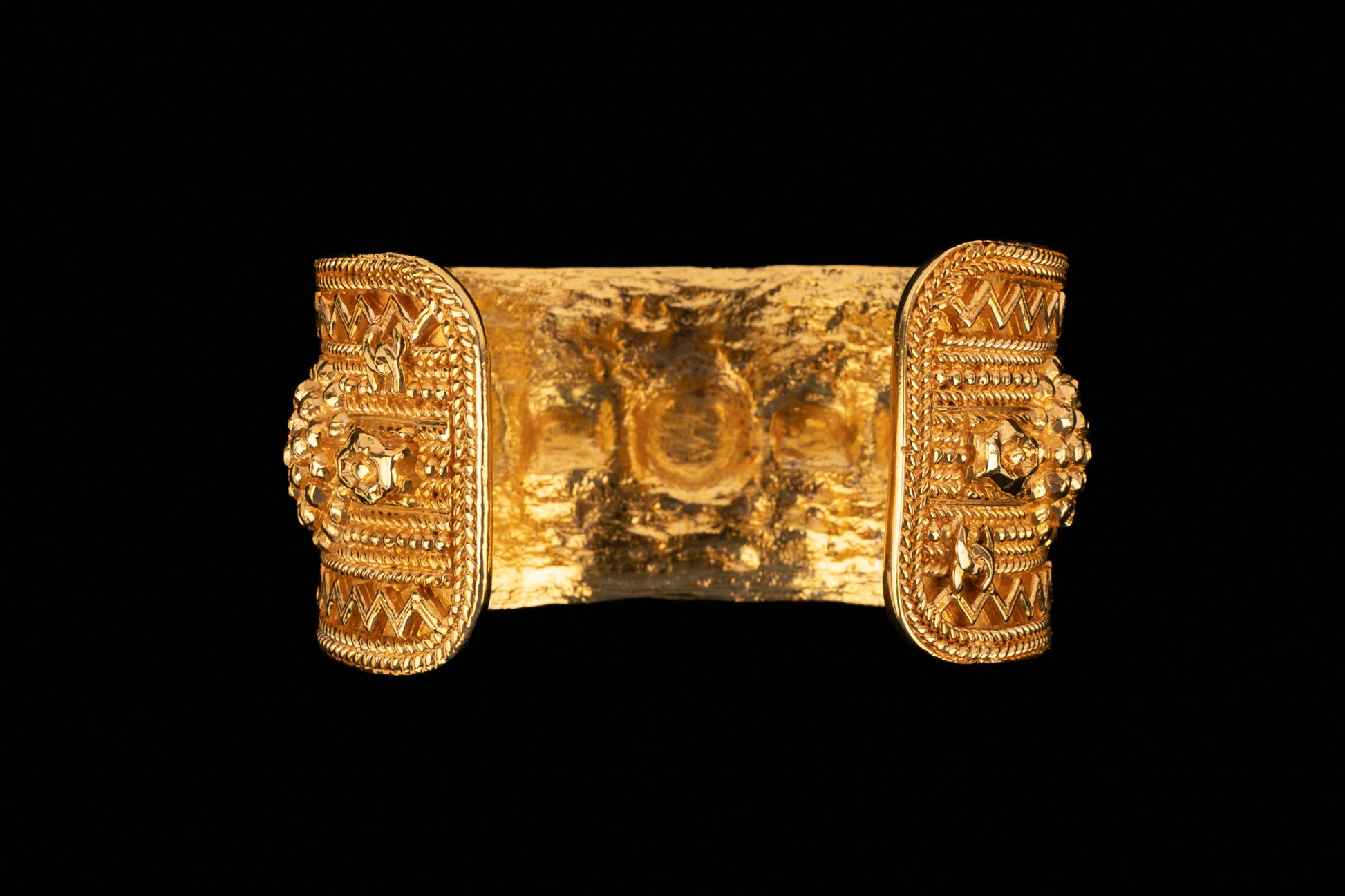 Bracelet manchette Chanel 1985's