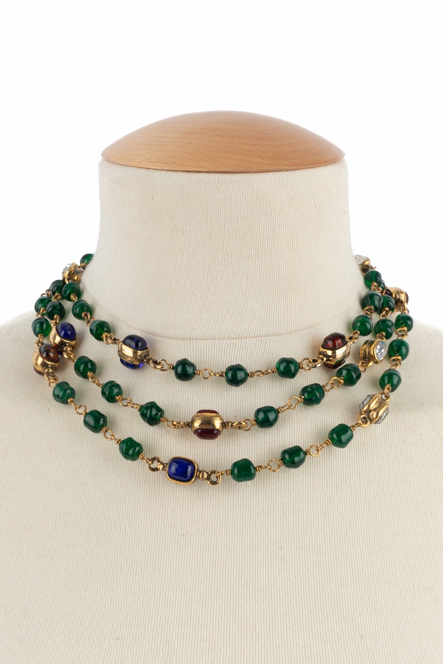 Collier de perles vertes Chanel 1984
