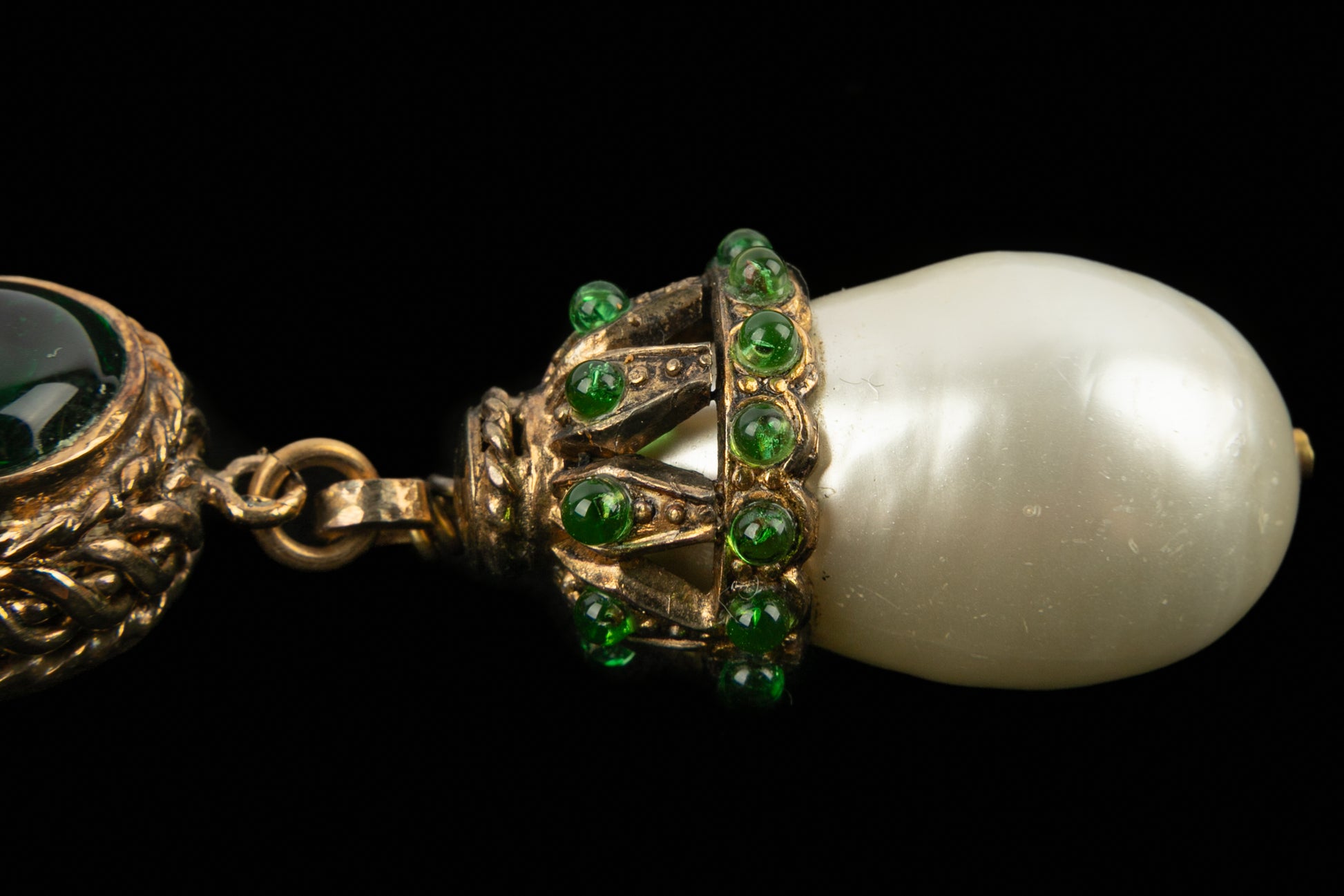 Collier de perles Chanel 1980's