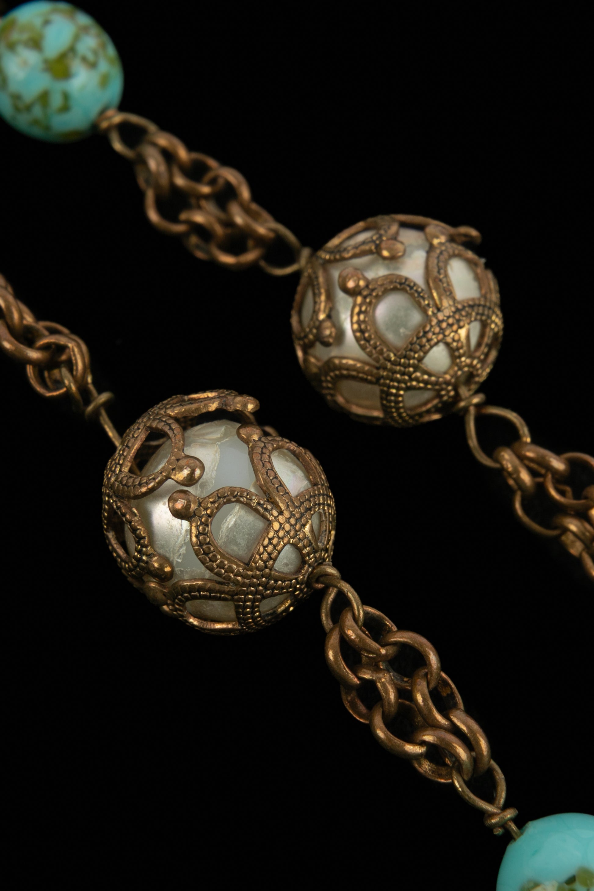 Collier sautoir Chanel époque Coco