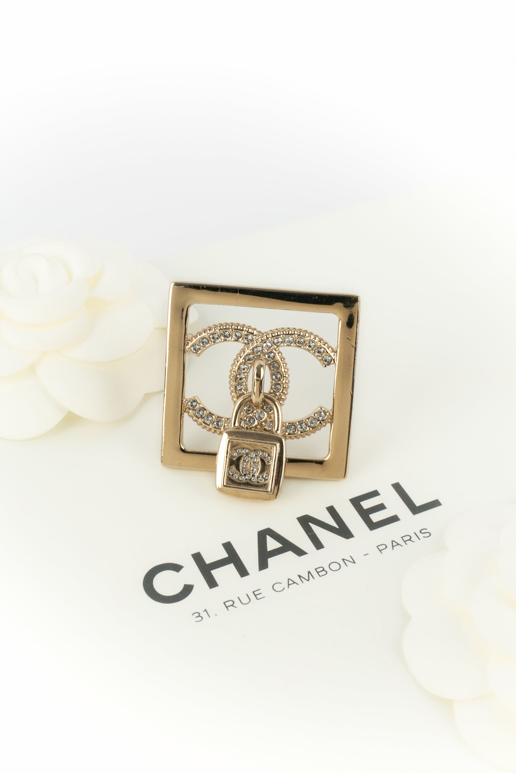 Broche Chanel 2023