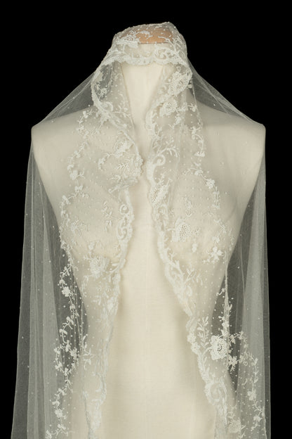 Voile de mariée brodé en dentelle