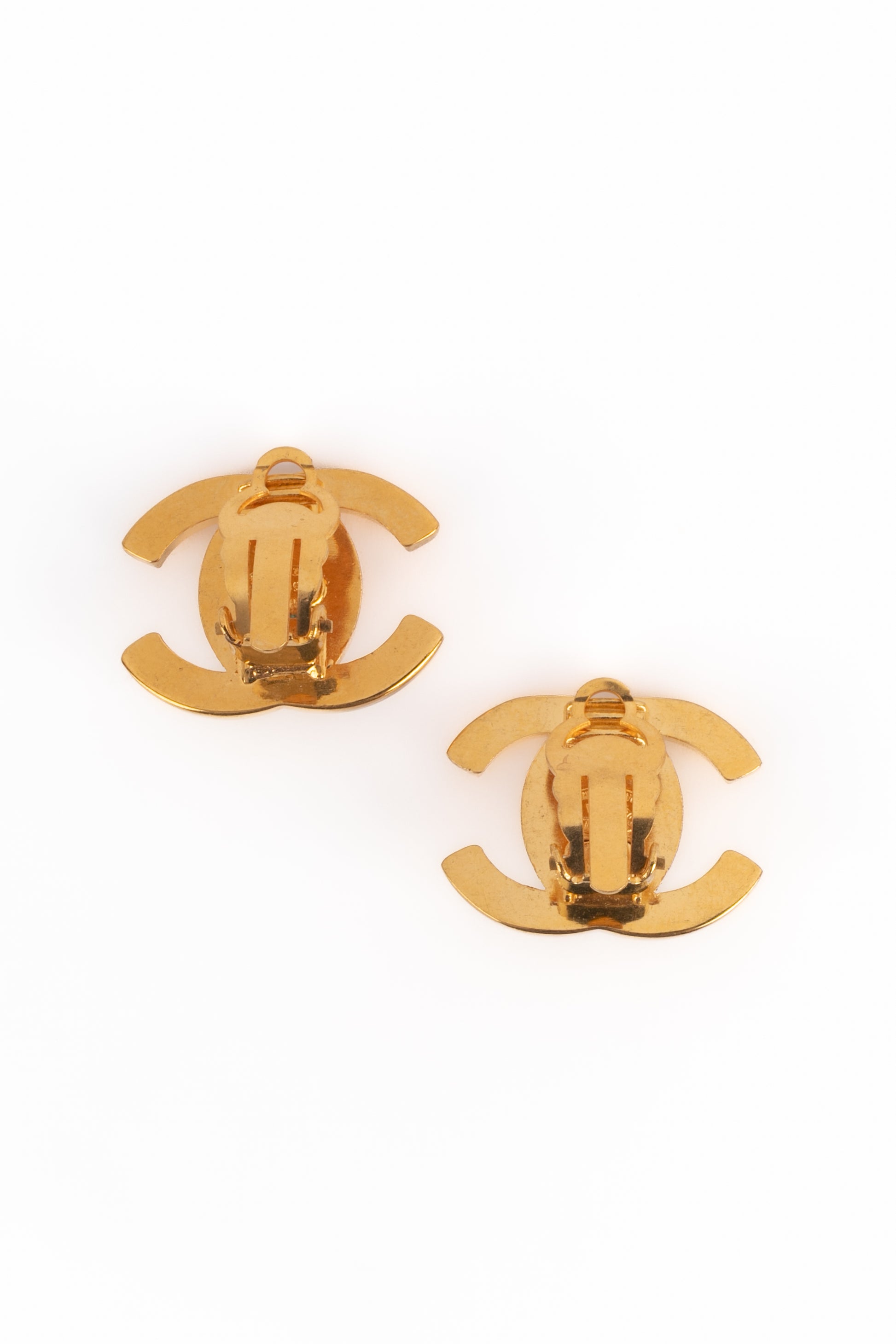 Boucles d'oreilles tourniquet Chanel Hiver 1995