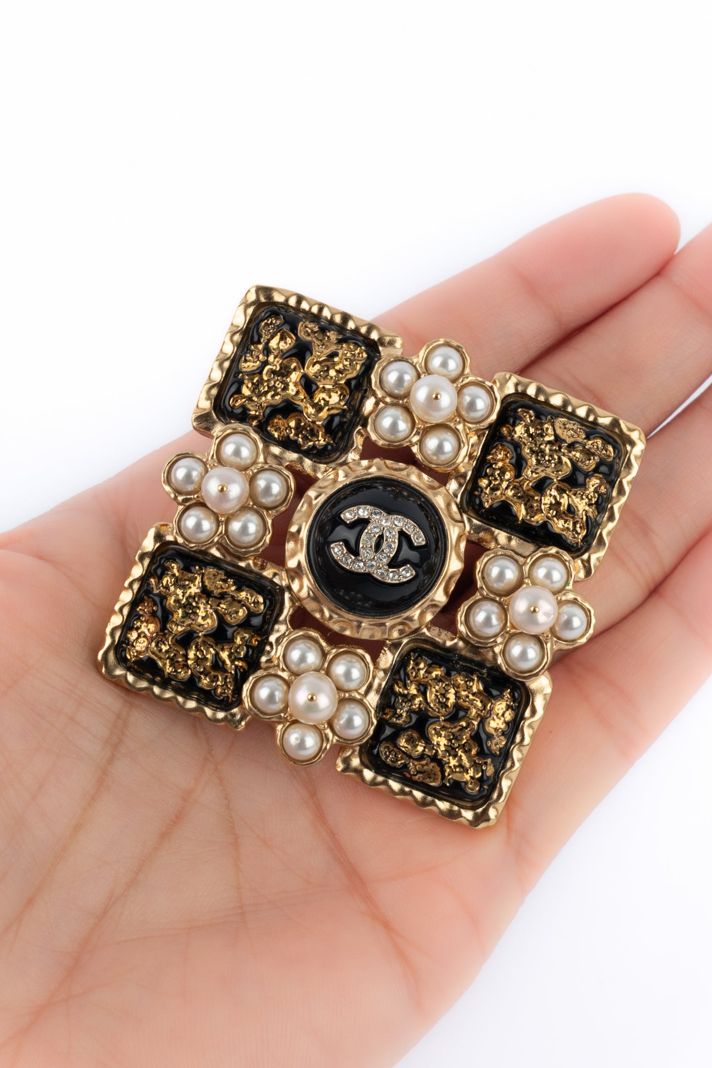 Broche Chanel Printemps 2024