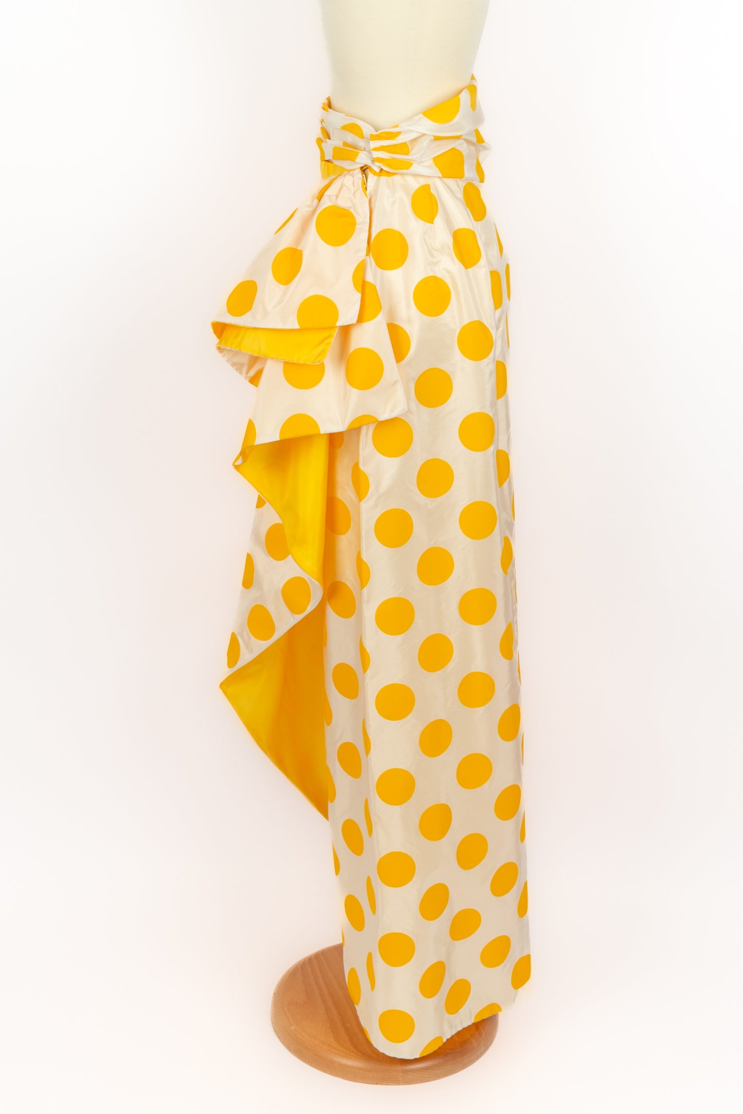 Jupe Nina Ricci Haute Couture 1990's