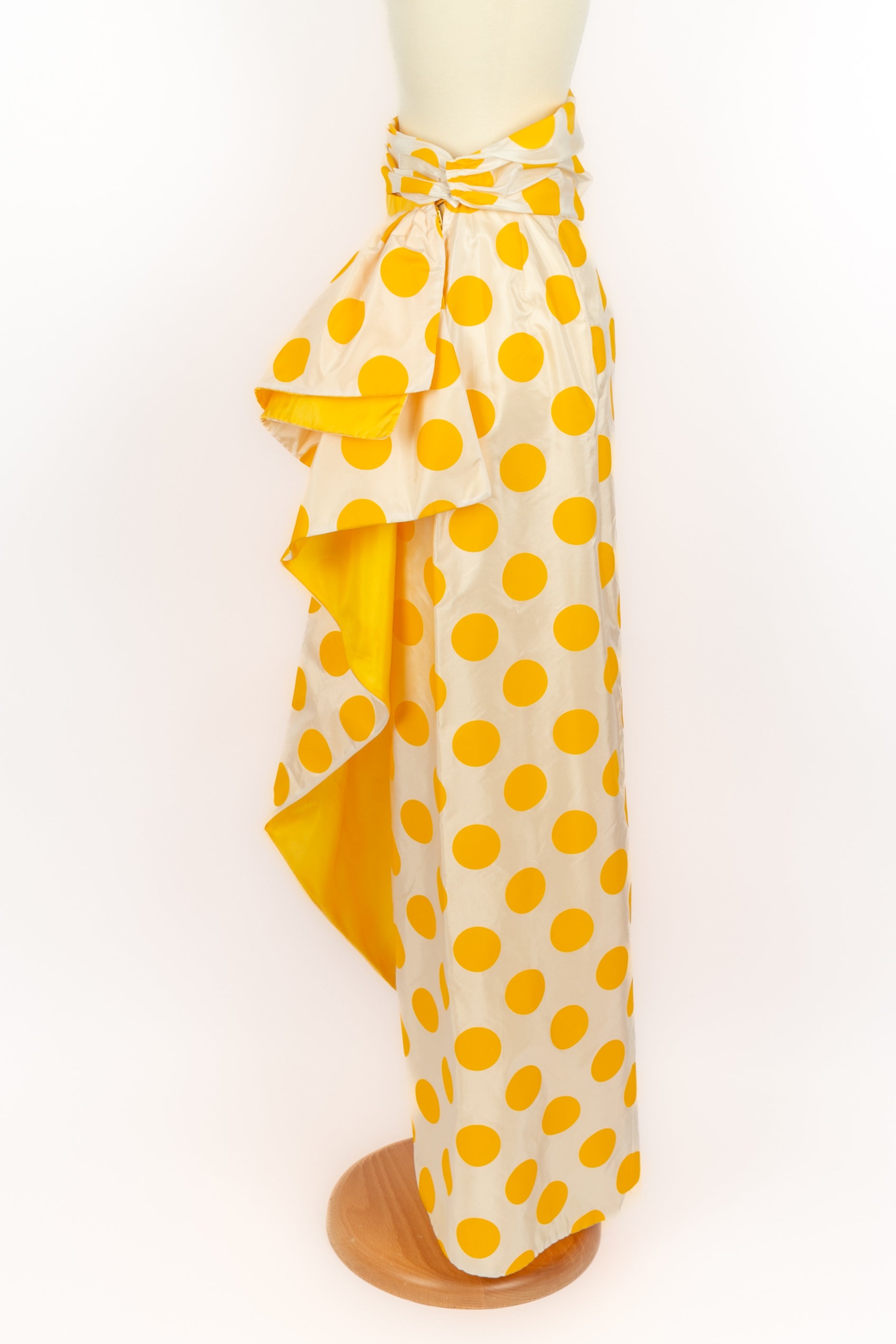 Jupe Nina Ricci Haute Couture 1990's