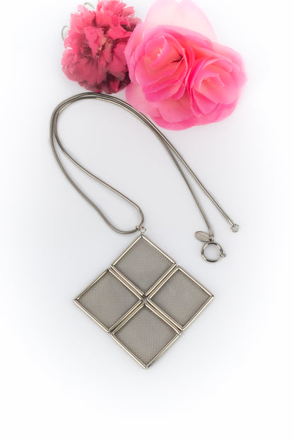 Collier pendentif Paco Rabanne