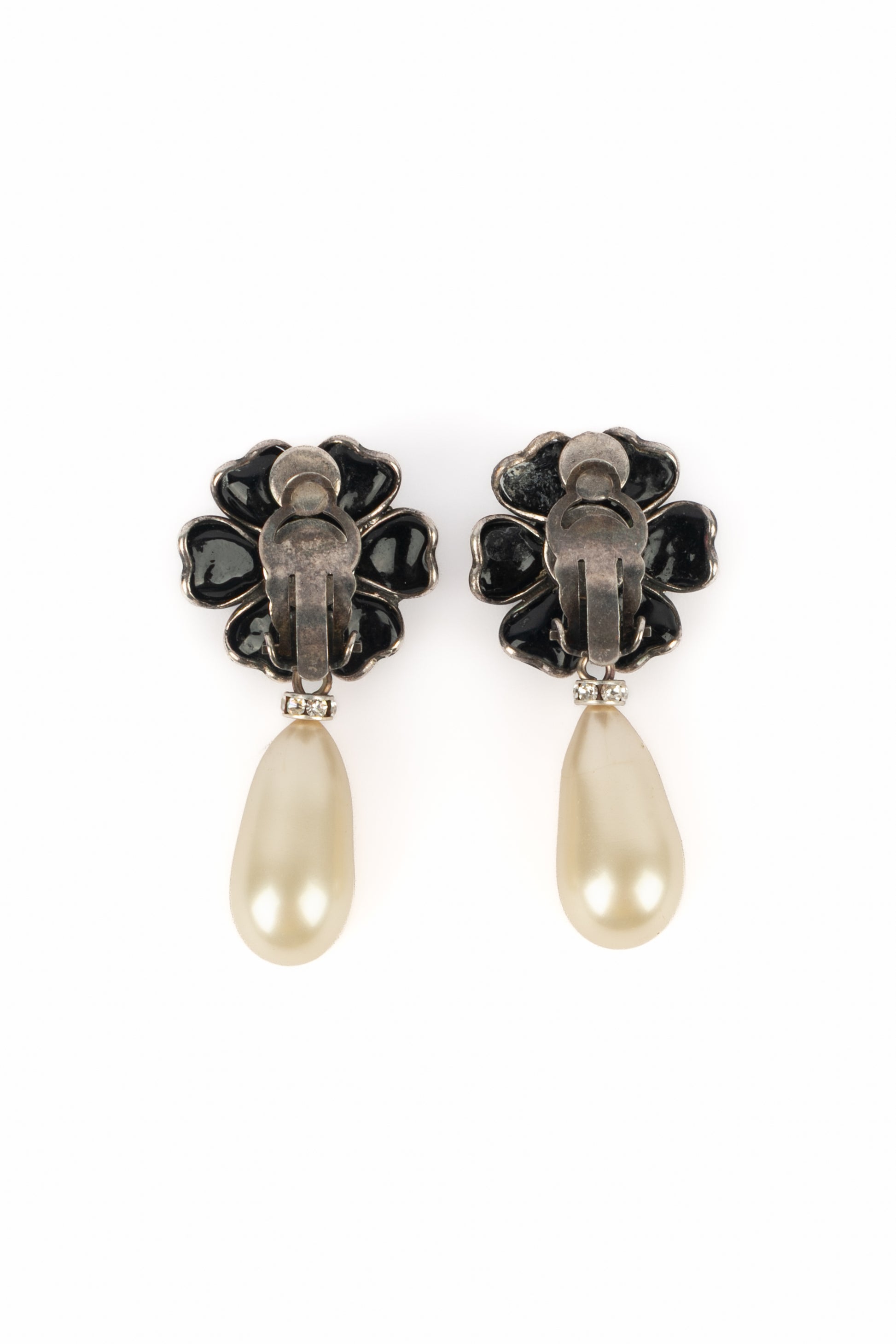 Boucles d'oreilles hiver 1995