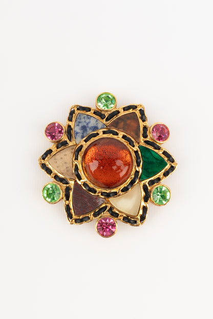 Broche en pierre dure Chanel