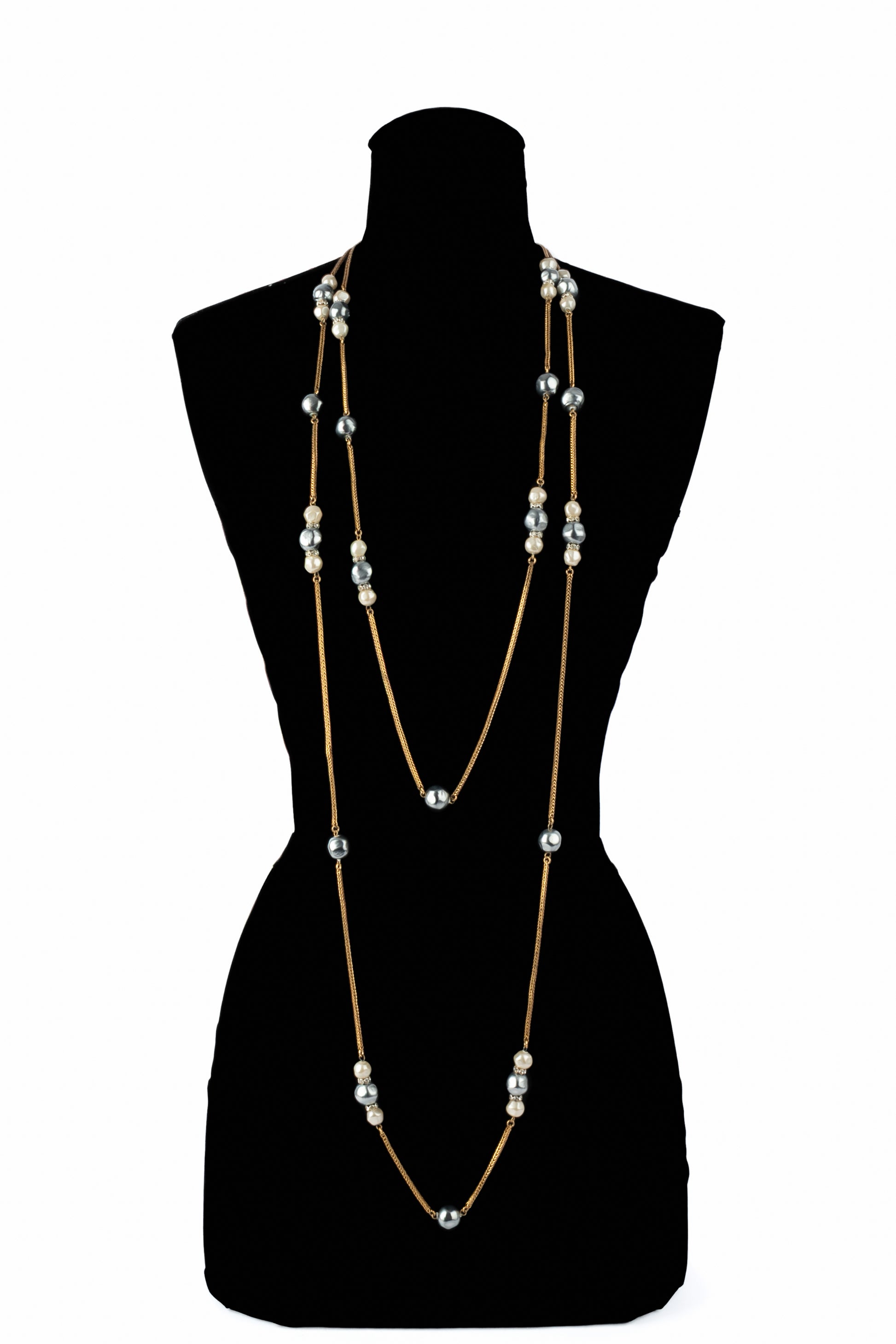 Collier sautoir de perles Chanel