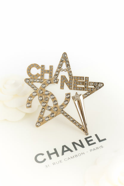Broche Chanel 2021