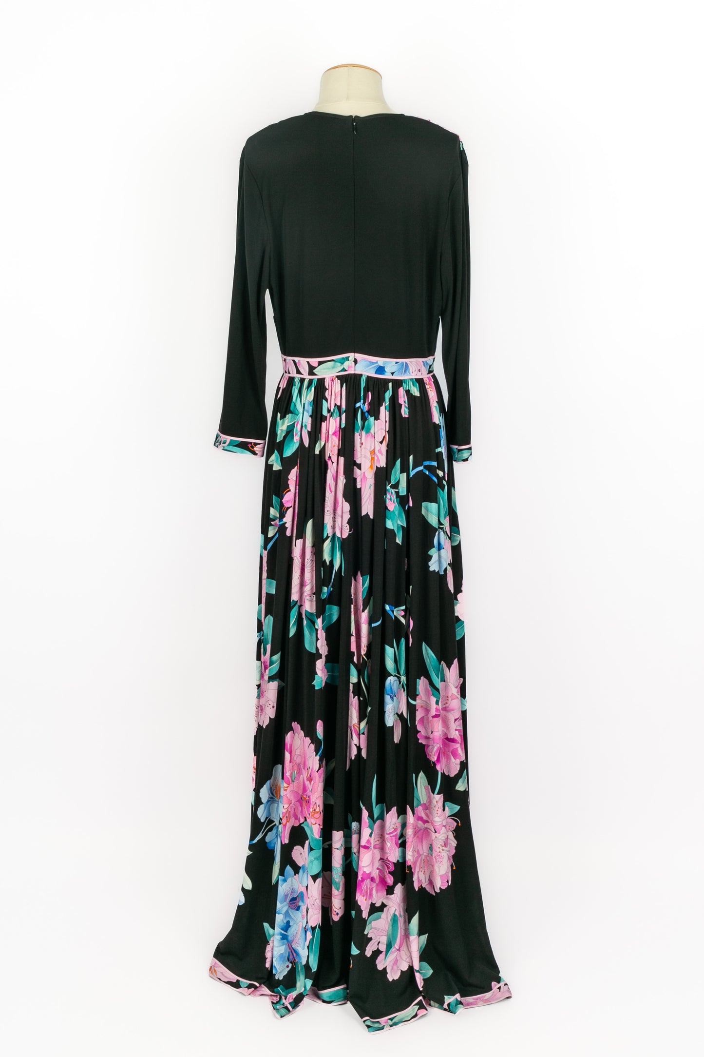 Robe Léonard Pre Fall 2019