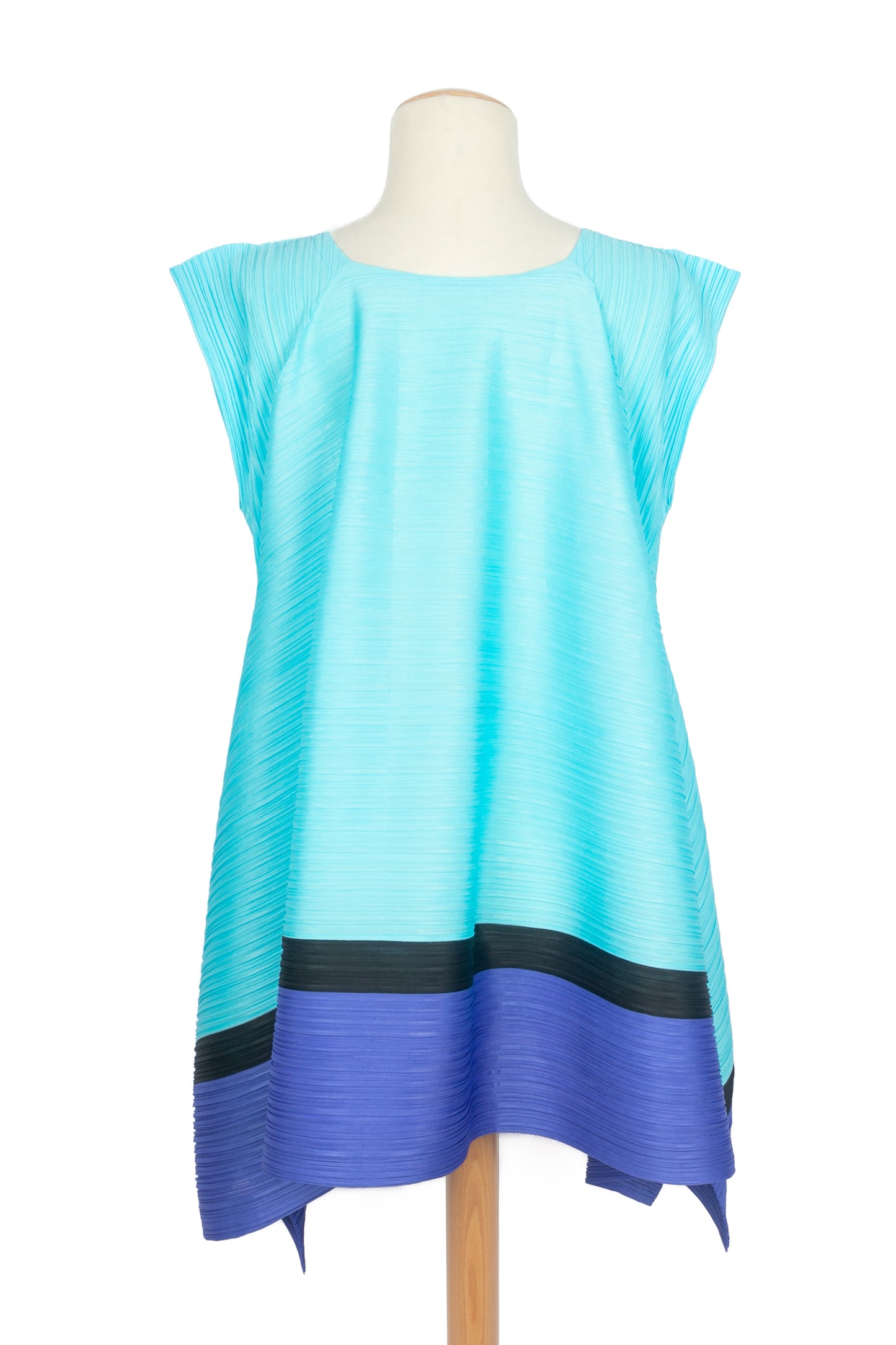 Haut bleu Pleats Please Issey Myiake