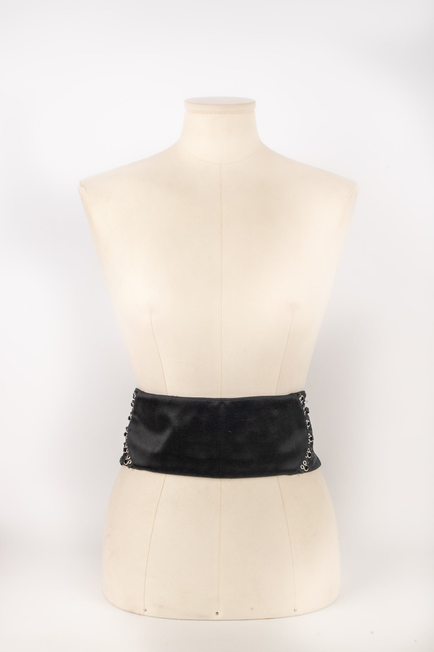 Ceinture noire Galliano