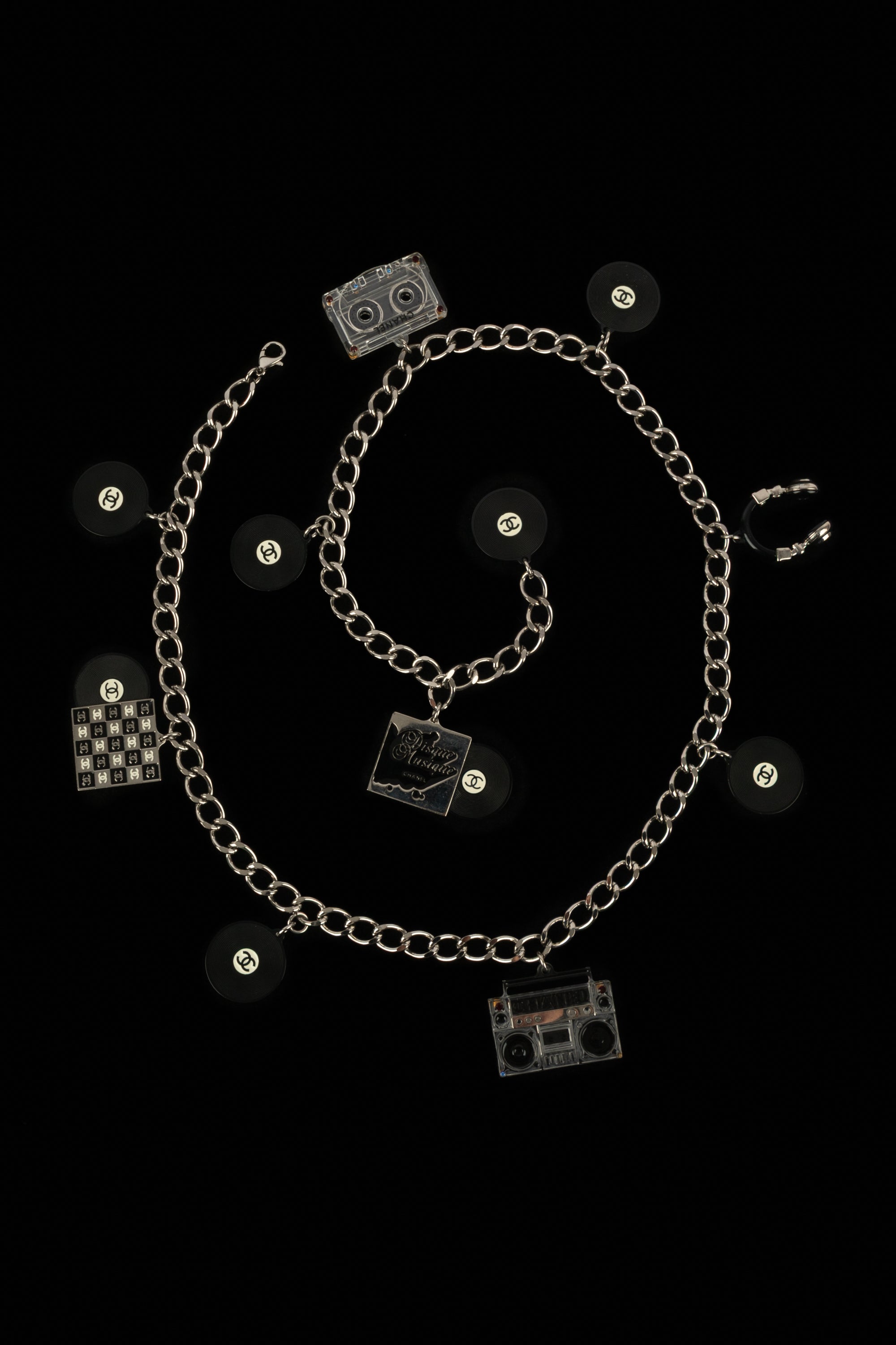 Chanel charm necklace Spring 2004 – Les Merveilles De Babellou