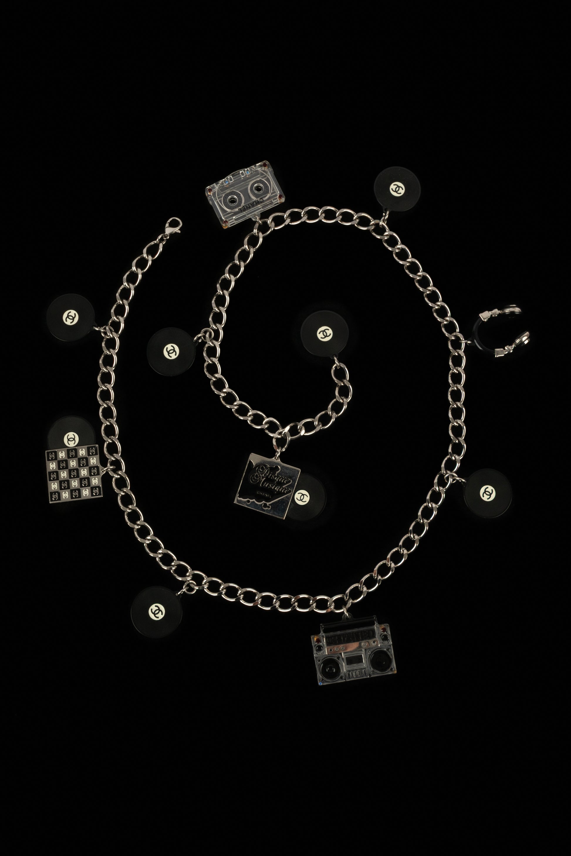 Collier breloques Chanel Printemps 2004