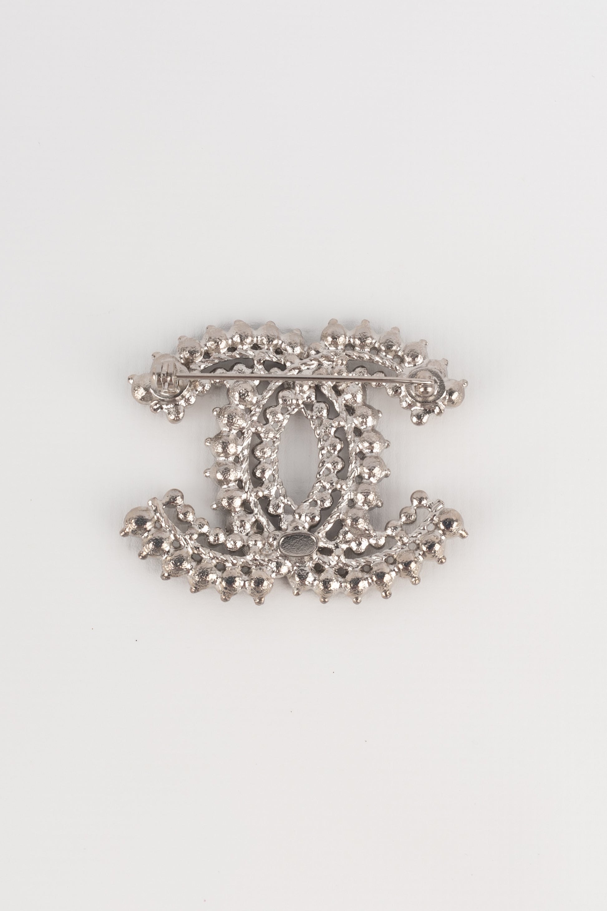 Broche cc Chanel